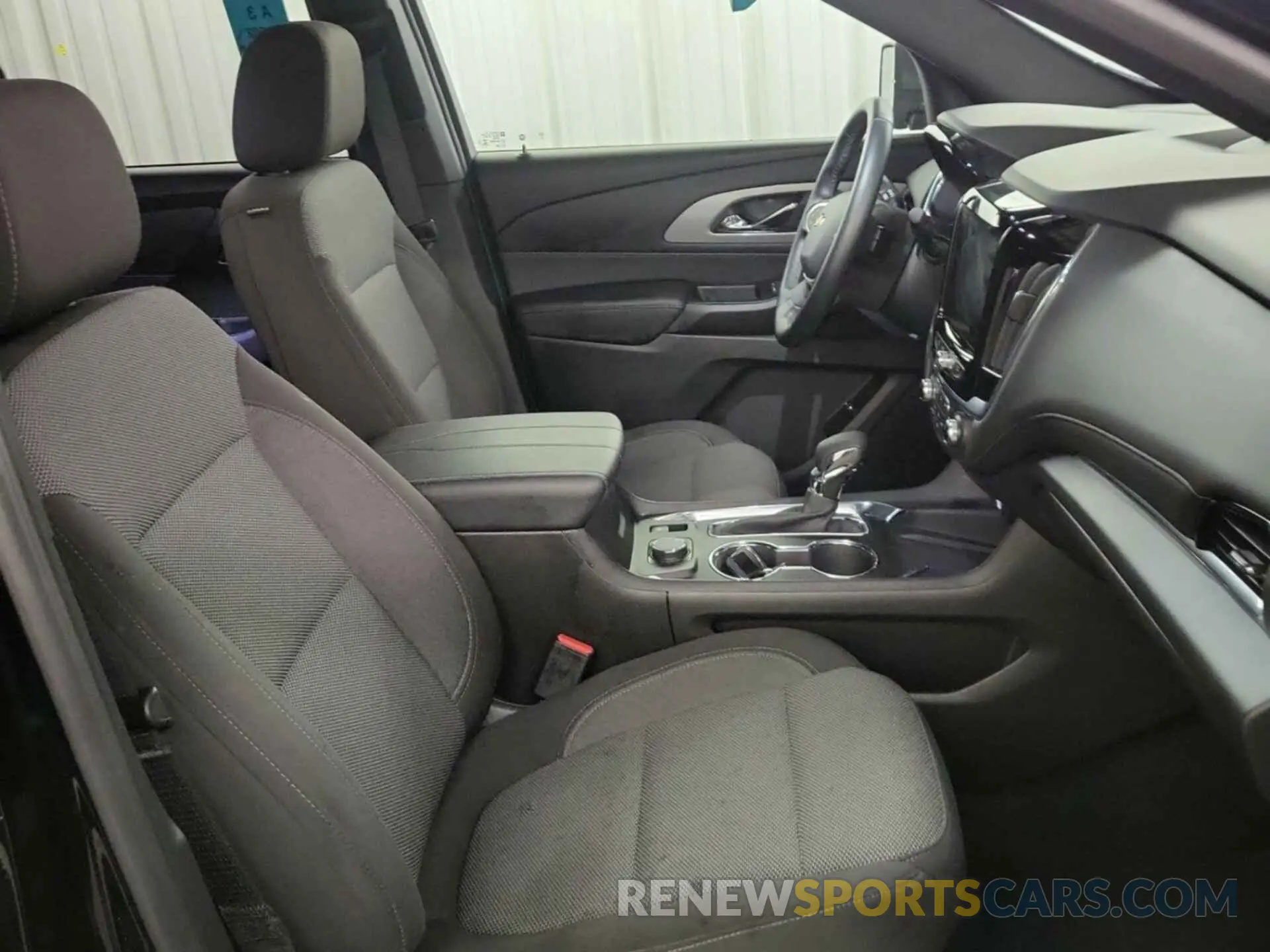 16 Photograph of a damaged car 1GNERGKW2PJ164268 CHEVROLET TRAVERSE 2023