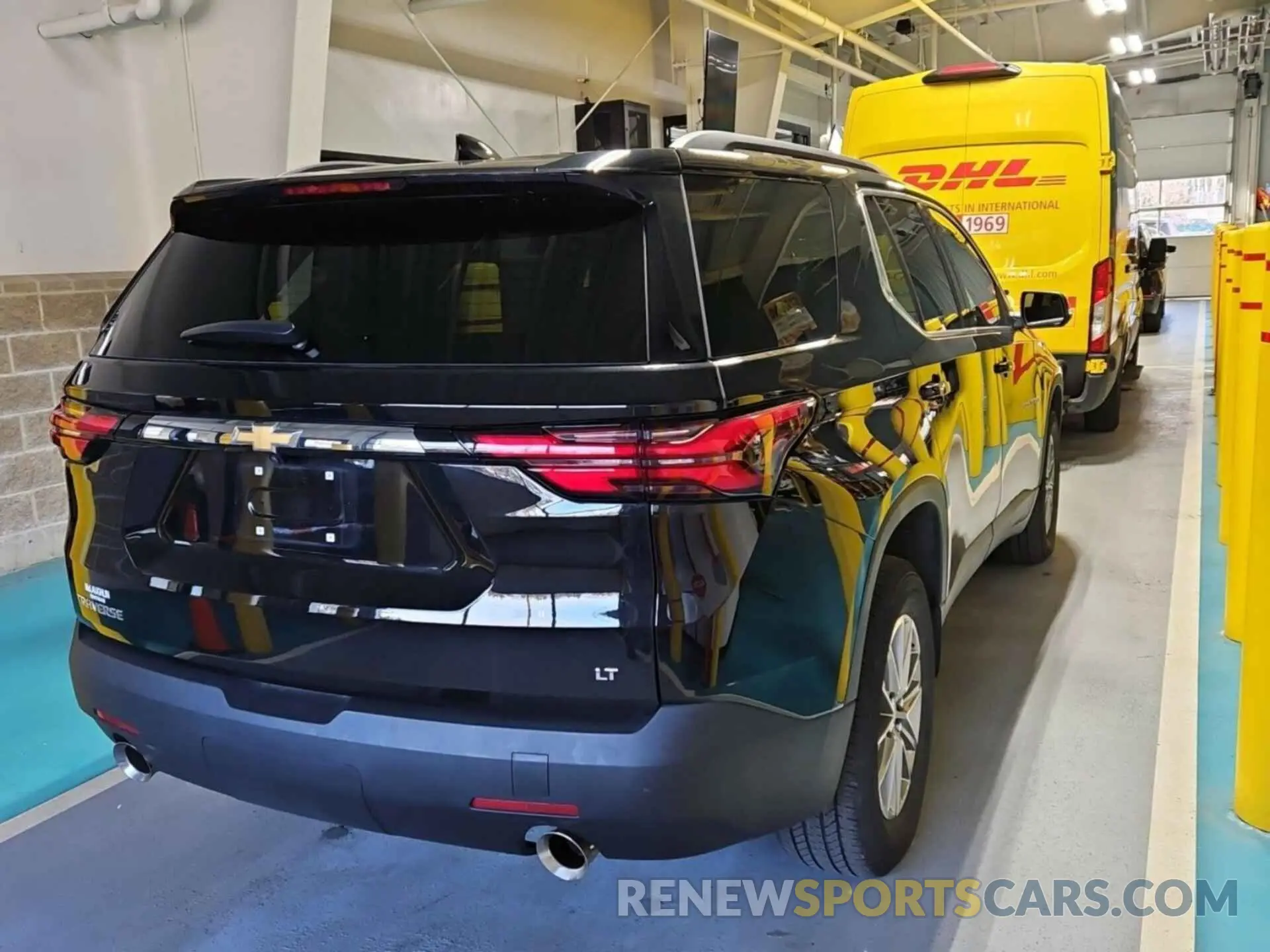 27 Photograph of a damaged car 1GNERGKW2PJ164268 CHEVROLET TRAVERSE 2023