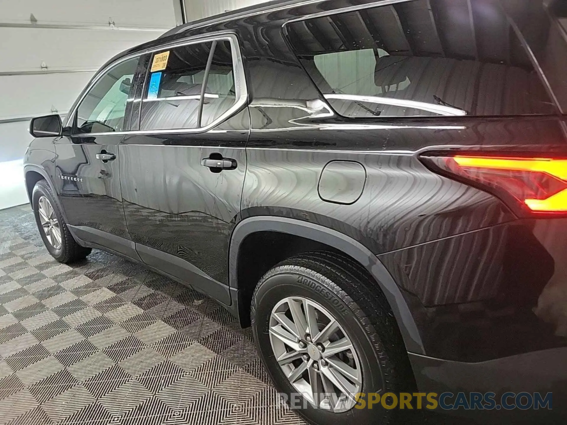 45 Photograph of a damaged car 1GNERGKW2PJ164268 CHEVROLET TRAVERSE 2023