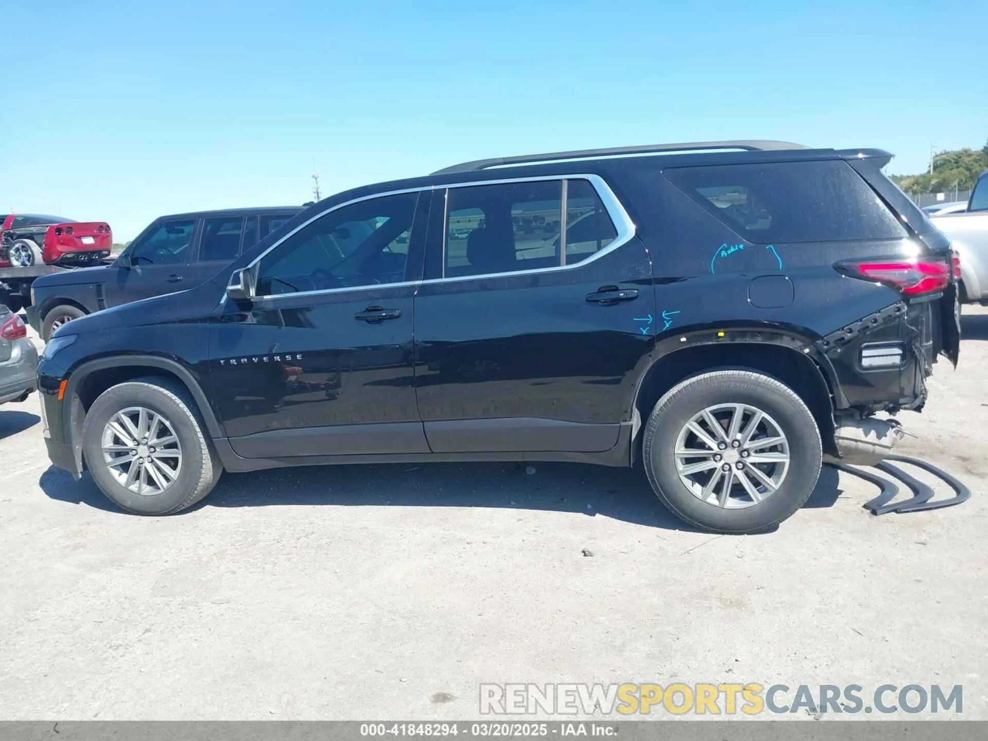 15 Photograph of a damaged car 1GNERGKW2PJ289979 CHEVROLET TRAVERSE 2023