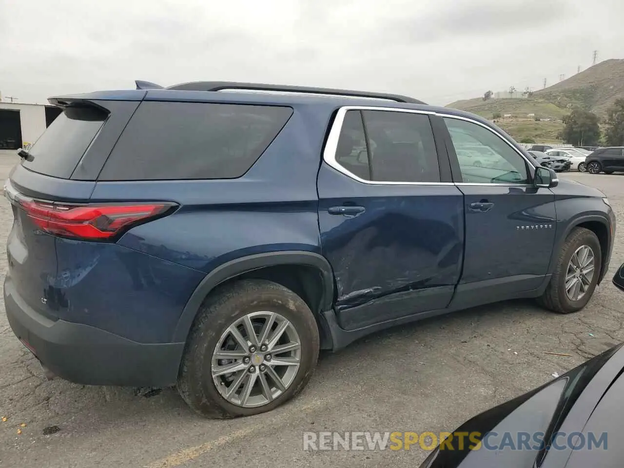 3 Photograph of a damaged car 1GNERGKW2PJ305095 CHEVROLET TRAVERSE 2023