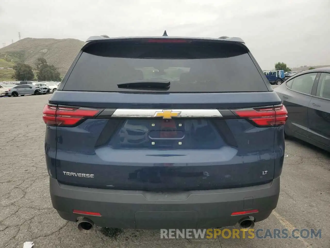 6 Photograph of a damaged car 1GNERGKW2PJ305095 CHEVROLET TRAVERSE 2023