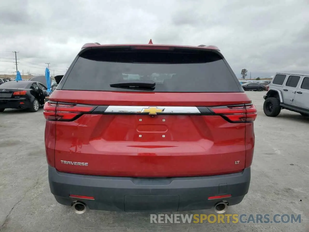 6 Photograph of a damaged car 1GNERGKW2PJ315934 CHEVROLET TRAVERSE 2023