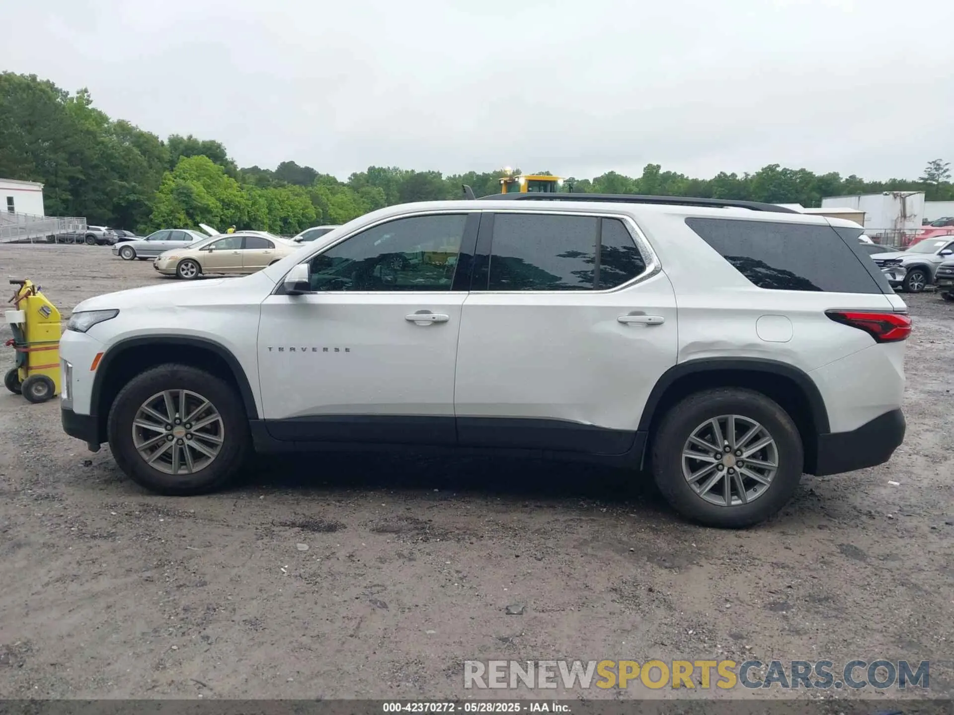14 Photograph of a damaged car 1GNERGKW2PJ325718 CHEVROLET TRAVERSE 2023