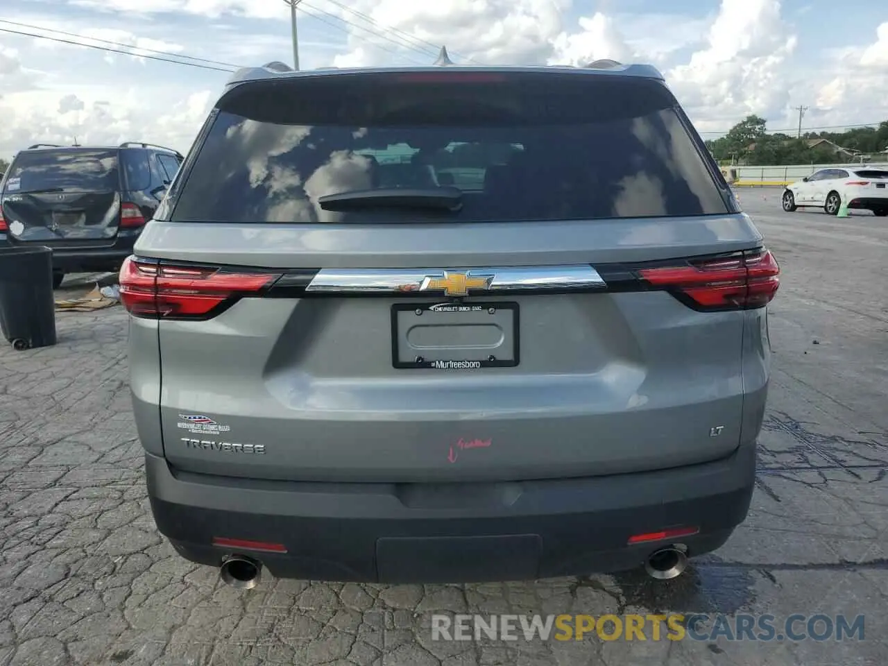 6 Photograph of a damaged car 1GNERGKW3PJ298822 CHEVROLET TRAVERSE 2023