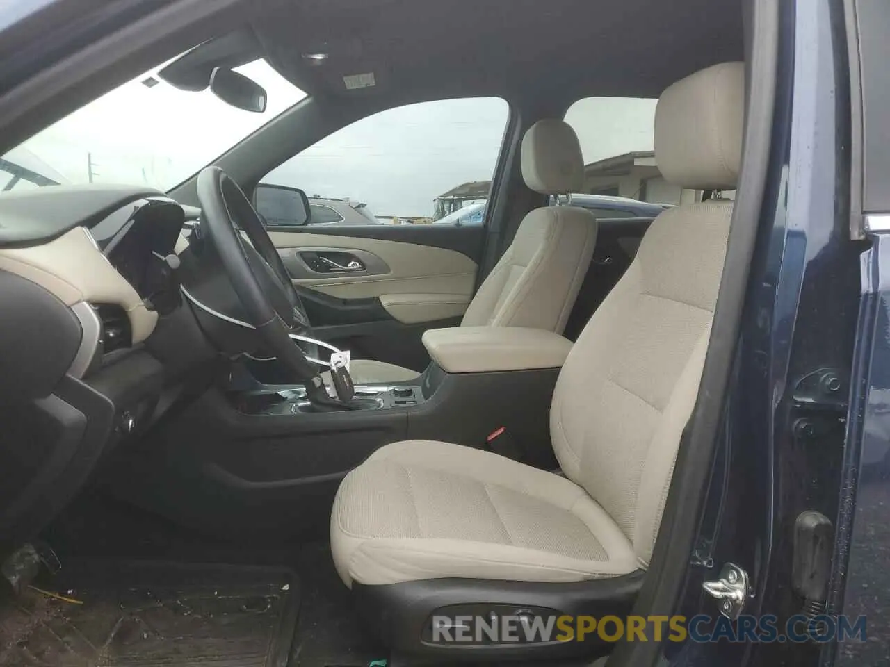 7 Photograph of a damaged car 1GNERGKW3PJ305154 CHEVROLET TRAVERSE 2023