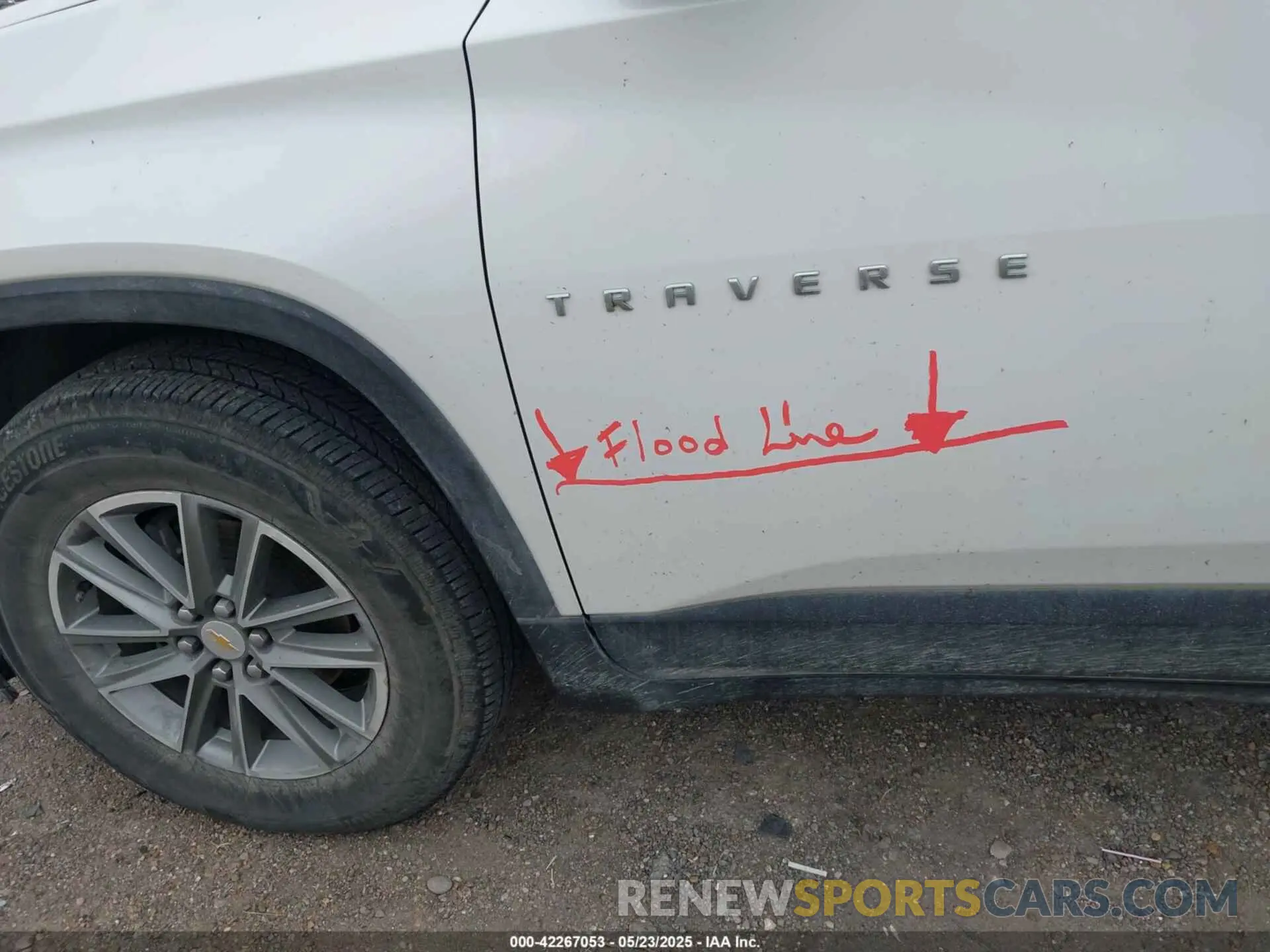 15 Photograph of a damaged car 1GNERGKW3PJ307535 CHEVROLET TRAVERSE 2023