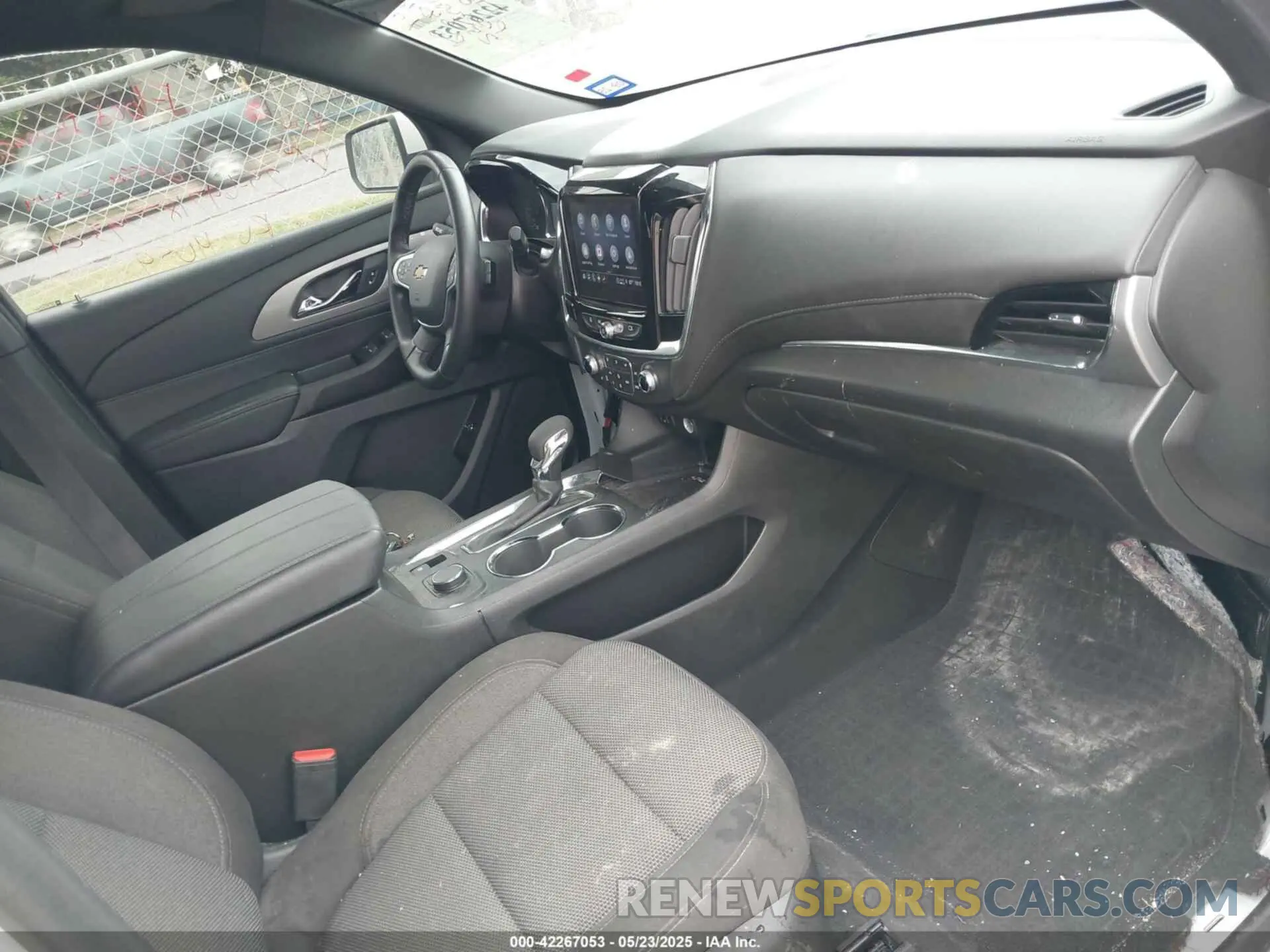 5 Photograph of a damaged car 1GNERGKW3PJ307535 CHEVROLET TRAVERSE 2023