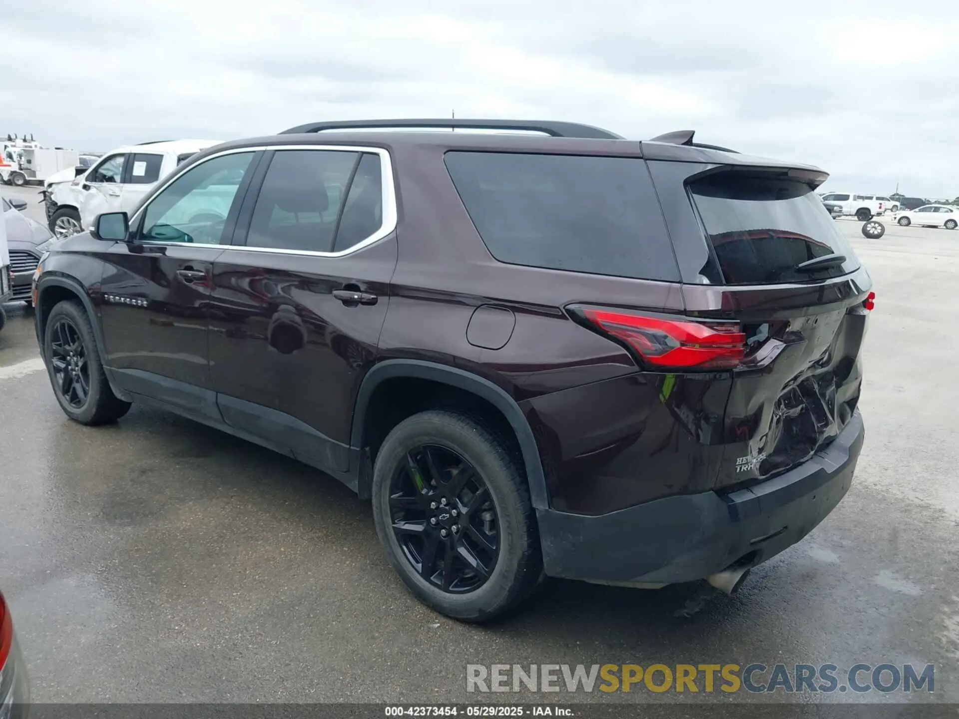3 Photograph of a damaged car 1GNERGKW4PJ131482 CHEVROLET TRAVERSE 2023