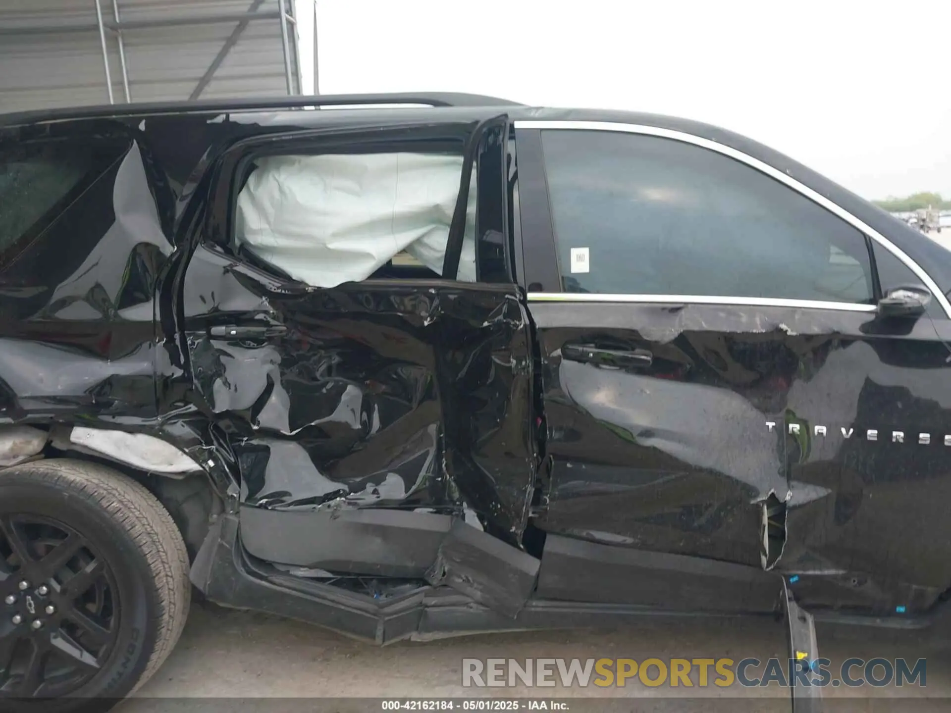14 Photograph of a damaged car 1GNERGKW4PJ303672 CHEVROLET TRAVERSE 2023