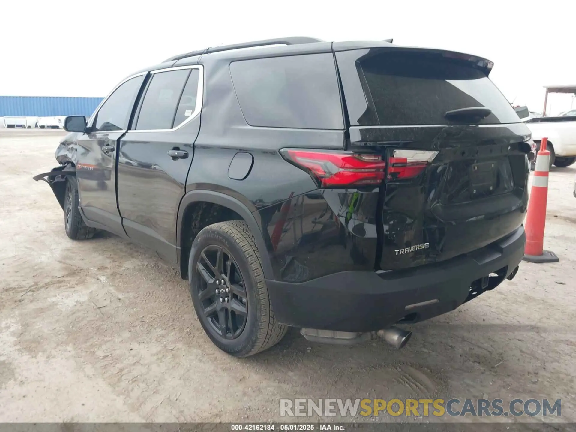 3 Photograph of a damaged car 1GNERGKW4PJ303672 CHEVROLET TRAVERSE 2023