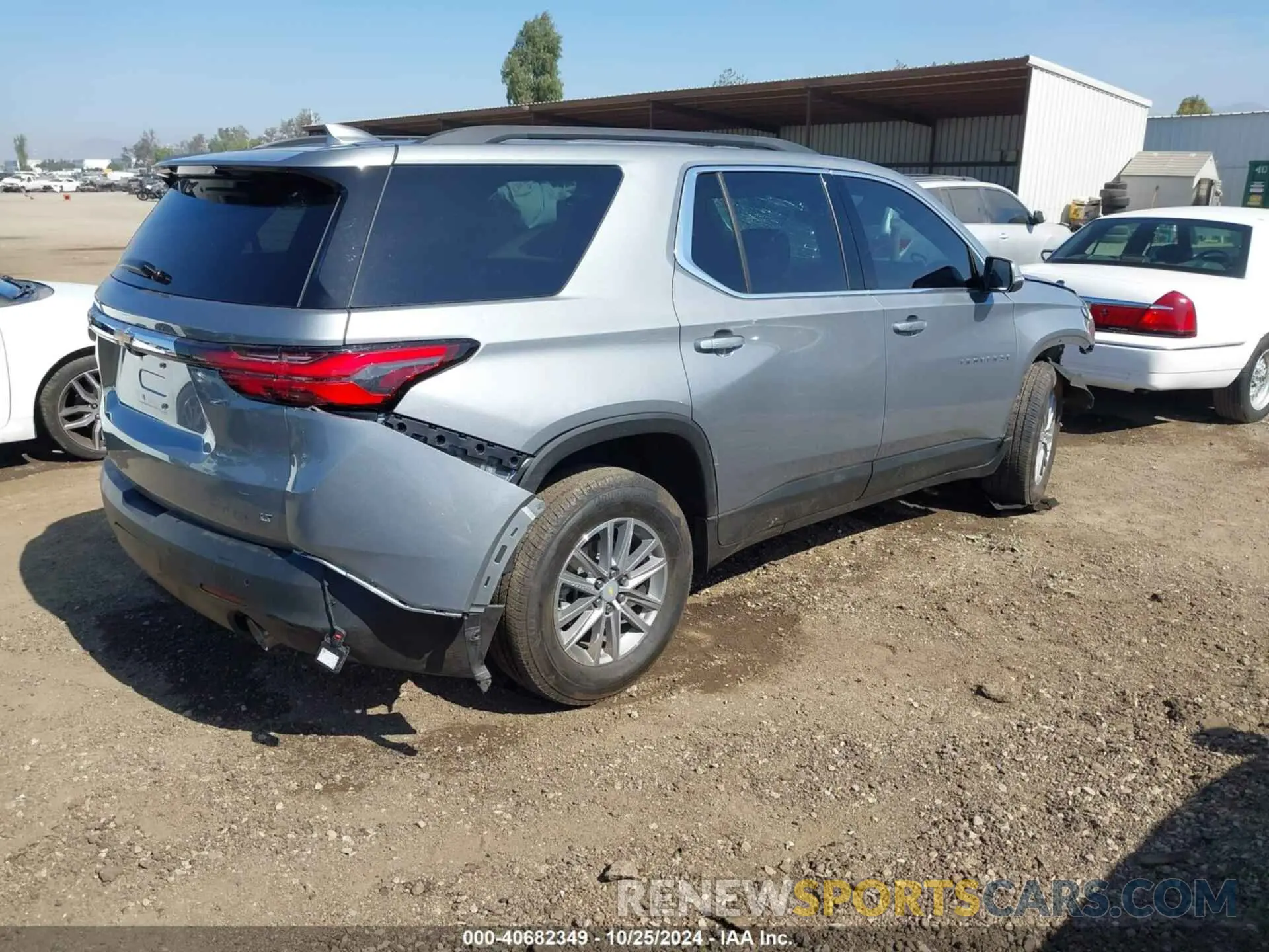 4 Photograph of a damaged car 1GNERGKW5PJ124931 CHEVROLET TRAVERSE 2023