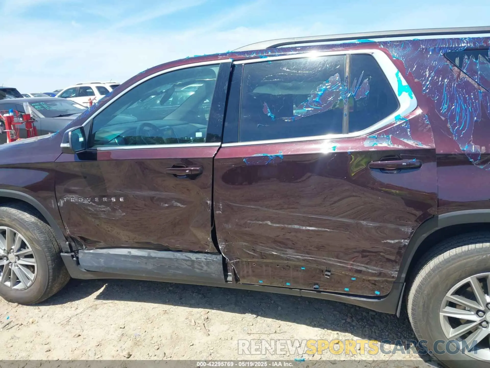 14 Photograph of a damaged car 1GNERGKW5PJ146637 CHEVROLET TRAVERSE 2023