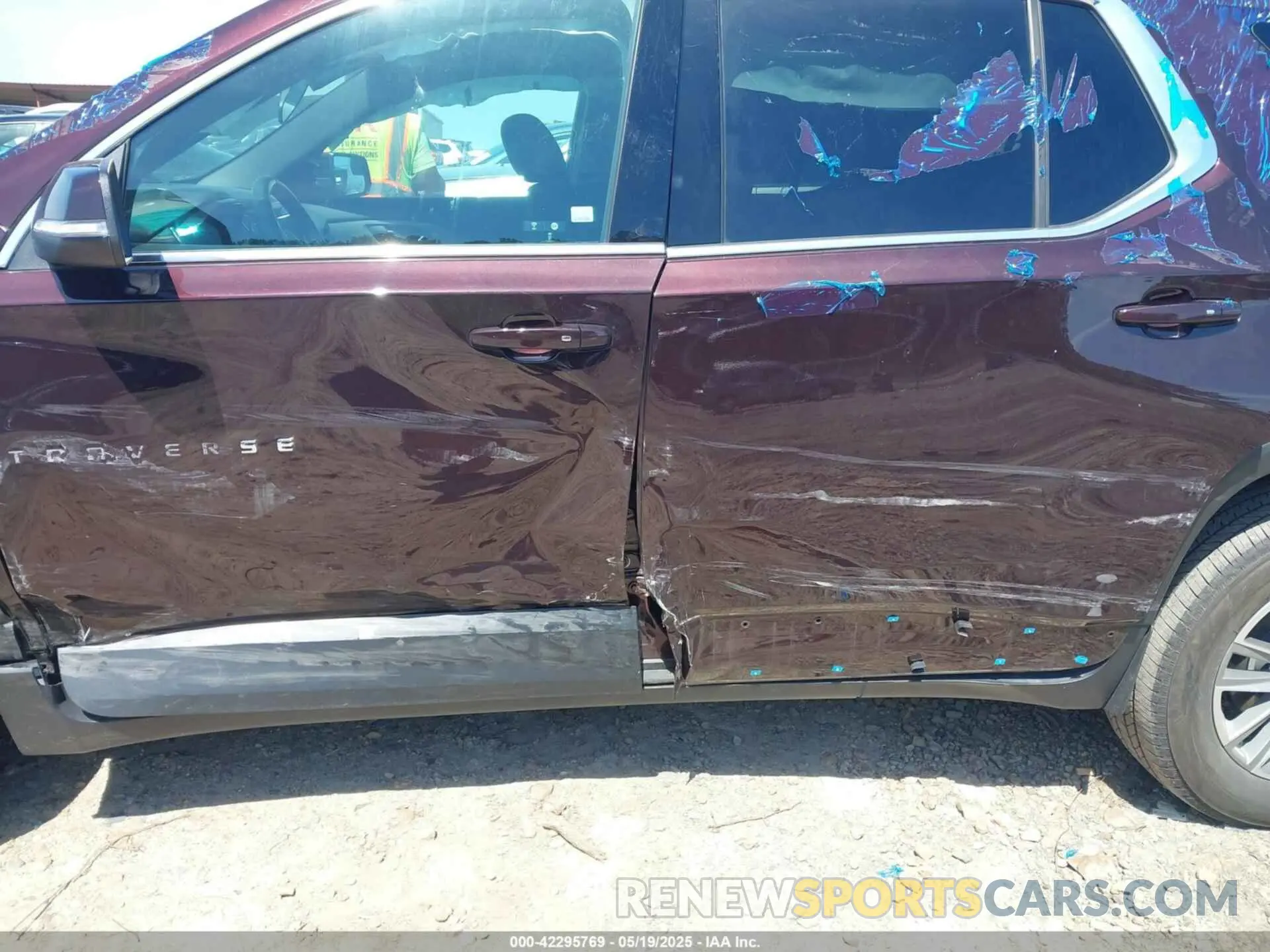 6 Photograph of a damaged car 1GNERGKW5PJ146637 CHEVROLET TRAVERSE 2023