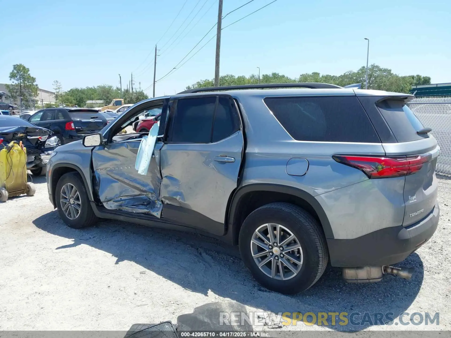 14 Photograph of a damaged car 1GNERGKW5PJ248875 CHEVROLET TRAVERSE 2023