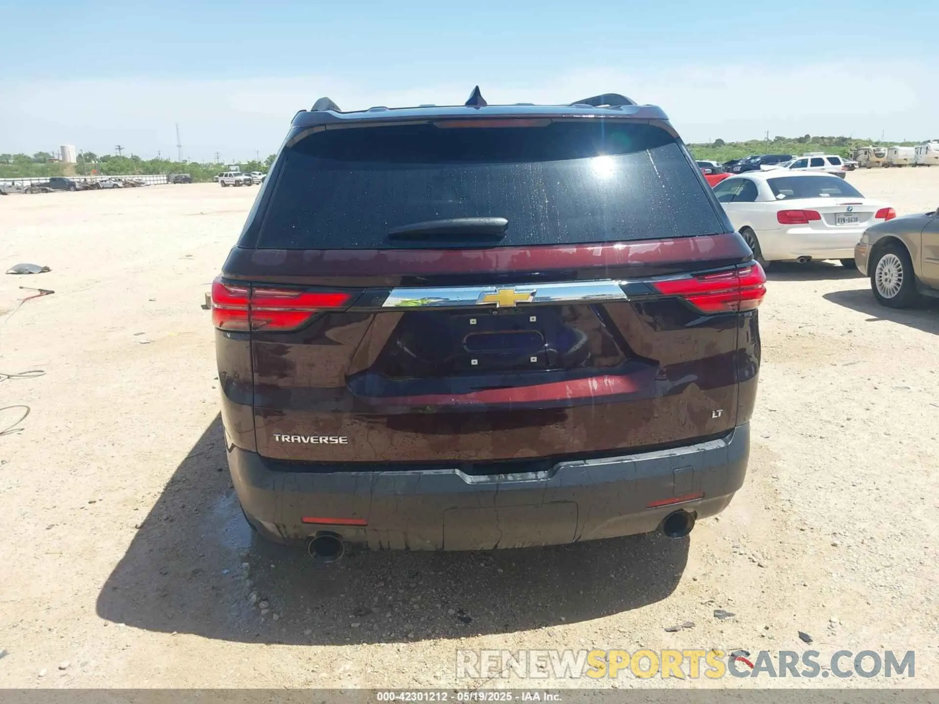 16 Photograph of a damaged car 1GNERGKW5PJ296957 CHEVROLET TRAVERSE 2023
