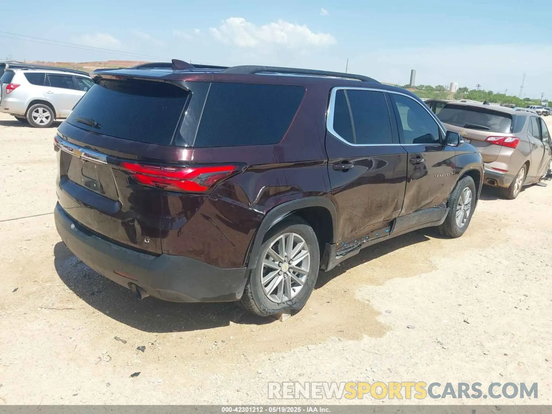 4 Photograph of a damaged car 1GNERGKW5PJ296957 CHEVROLET TRAVERSE 2023