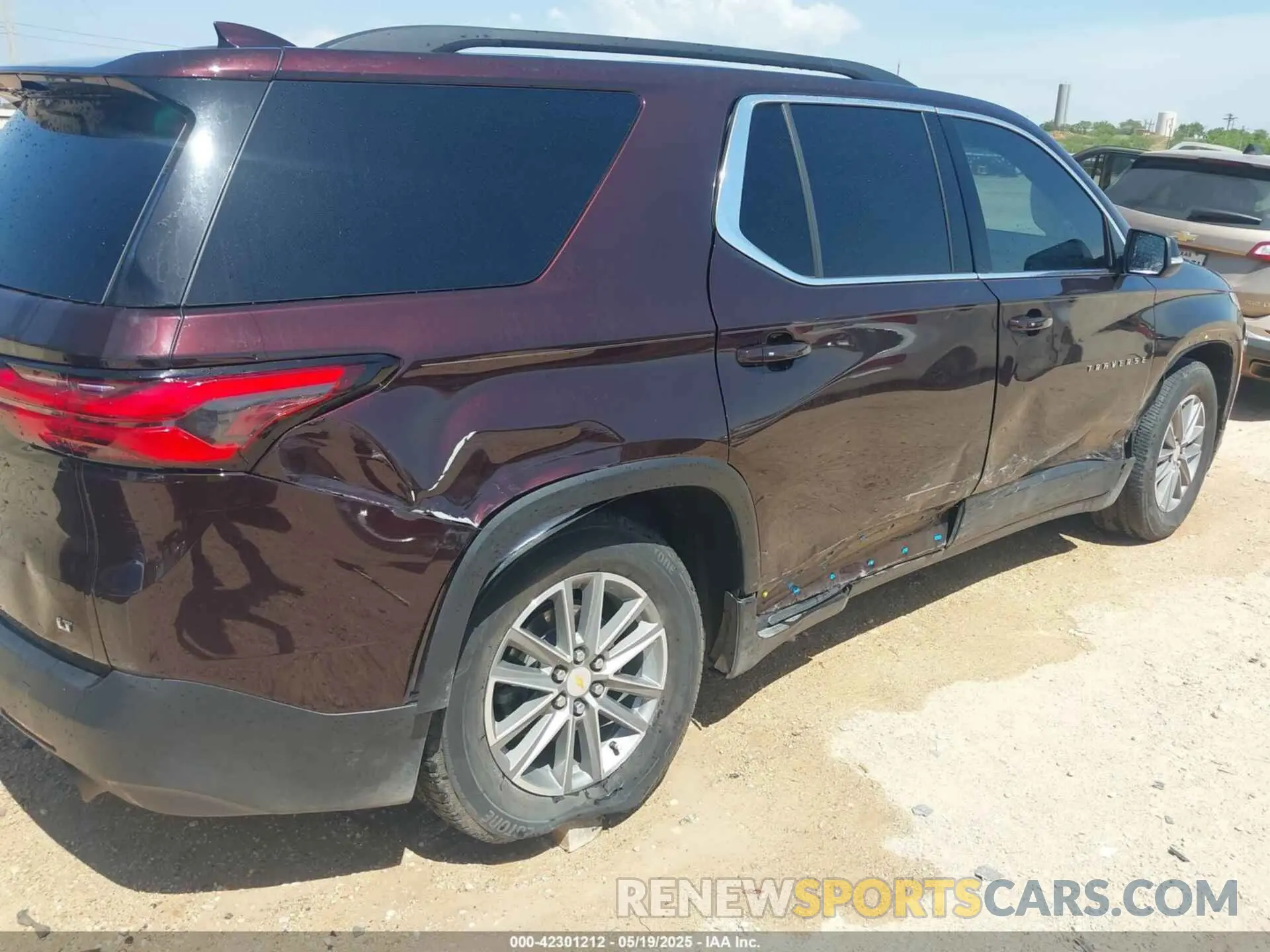 6 Photograph of a damaged car 1GNERGKW5PJ296957 CHEVROLET TRAVERSE 2023