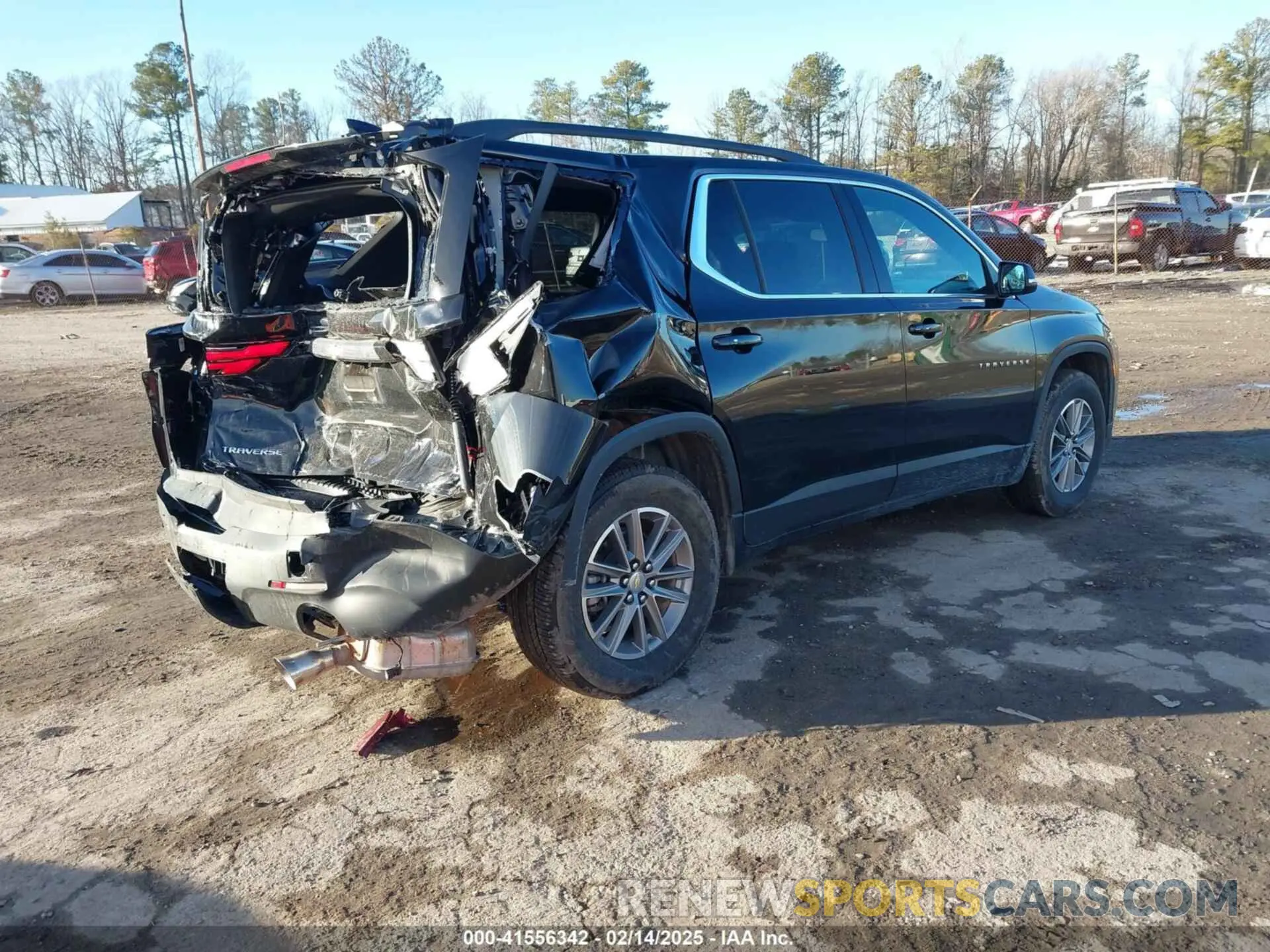4 Photograph of a damaged car 1GNERGKW5PJ338740 CHEVROLET TRAVERSE 2023