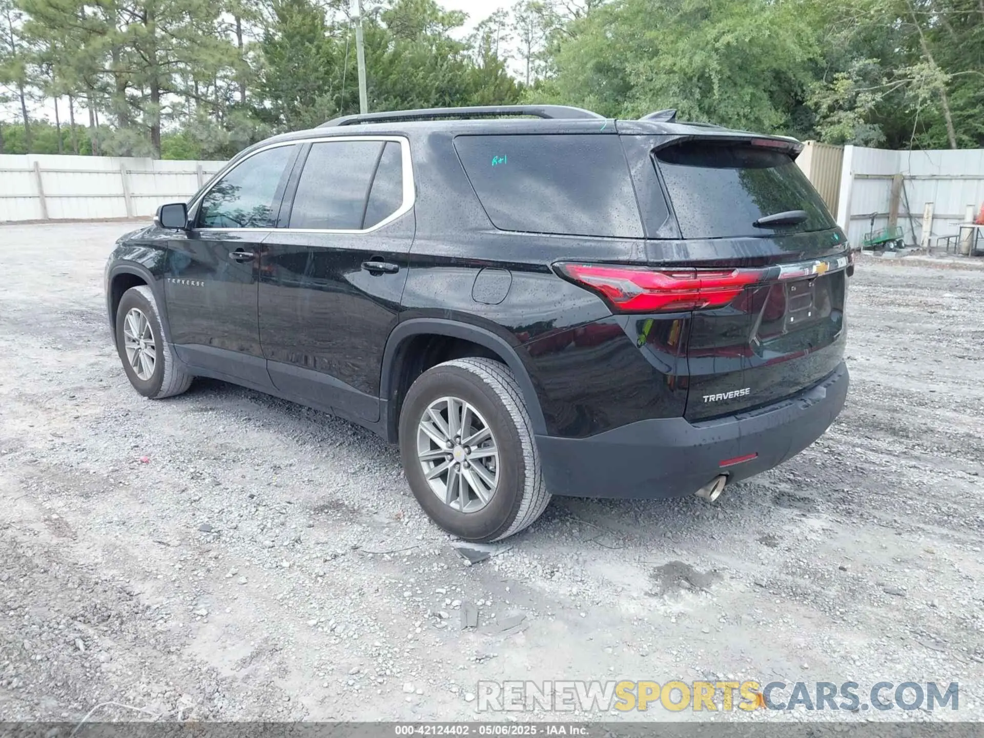 3 Photograph of a damaged car 1GNERGKW6PJ286163 CHEVROLET TRAVERSE 2023