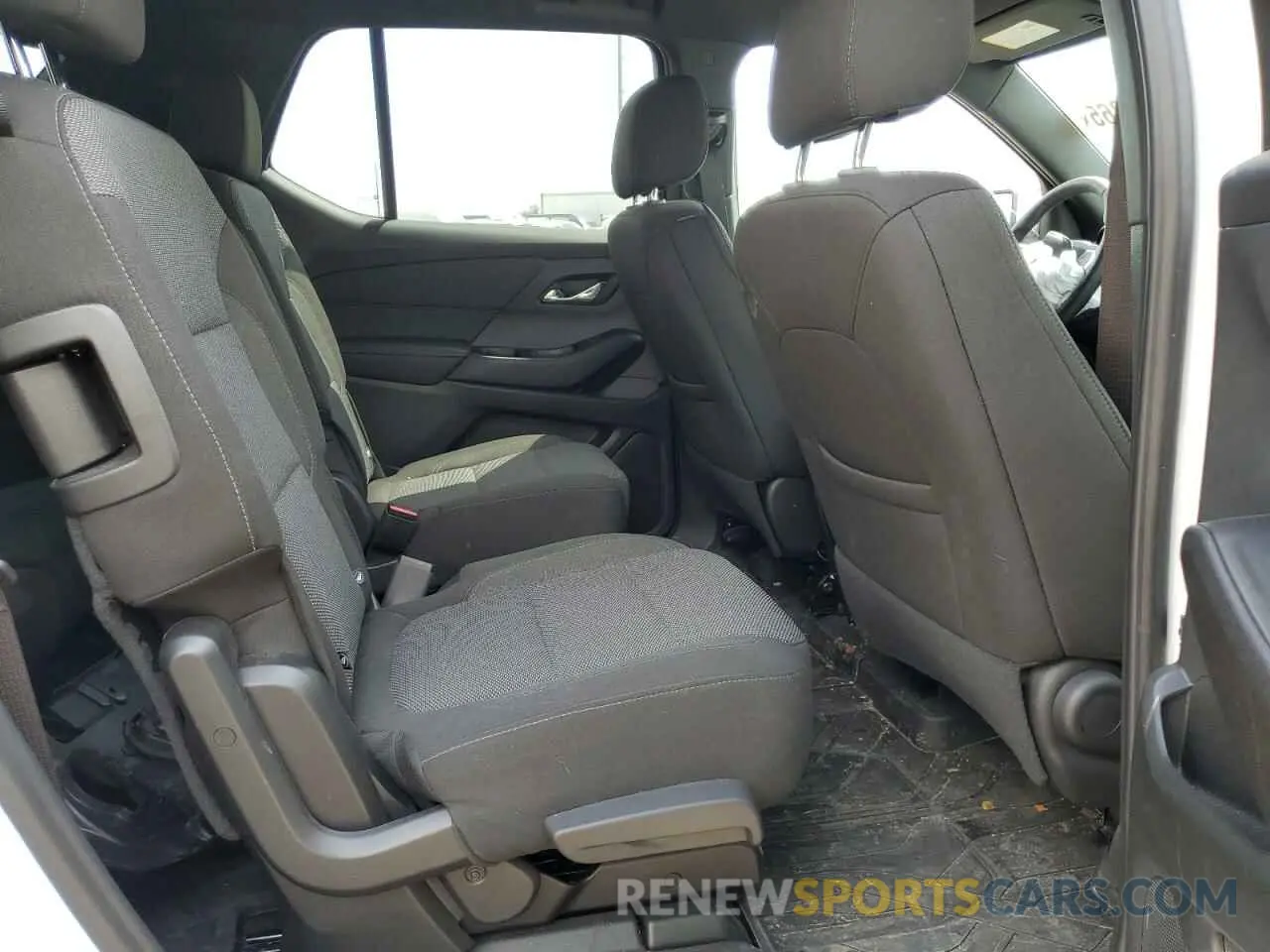 11 Photograph of a damaged car 1GNERGKW6PJ324619 CHEVROLET TRAVERSE 2023