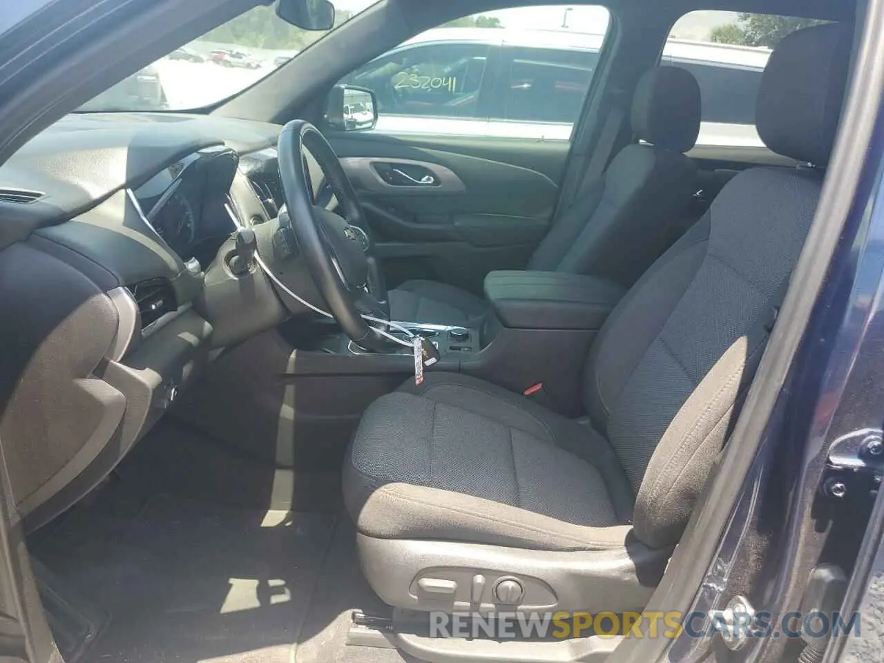 7 Photograph of a damaged car 1GNERGKW7PJ273793 CHEVROLET TRAVERSE 2023