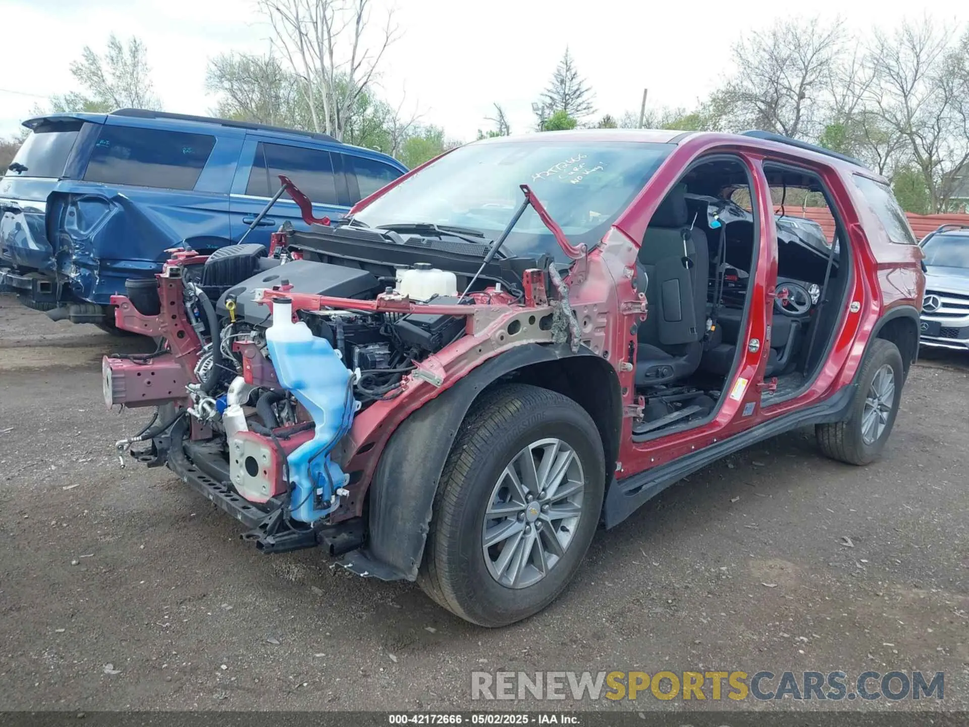 2 Photograph of a damaged car 1GNERGKW7PJ311989 CHEVROLET TRAVERSE 2023