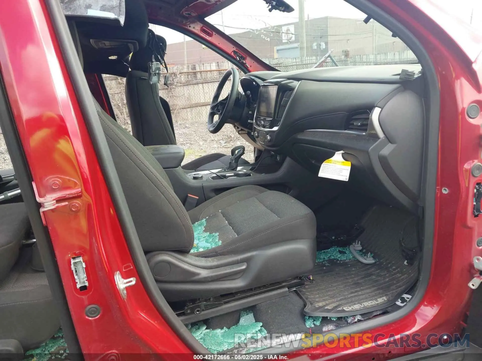 5 Photograph of a damaged car 1GNERGKW7PJ311989 CHEVROLET TRAVERSE 2023