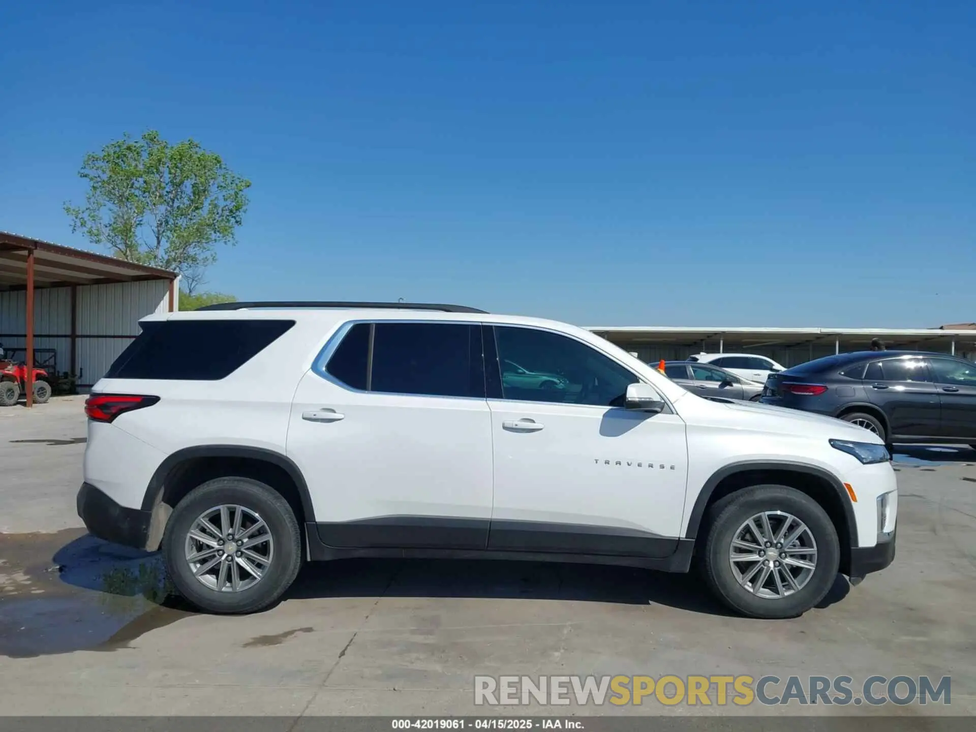 13 Photograph of a damaged car 1GNERGKW7PJ323950 CHEVROLET TRAVERSE 2023