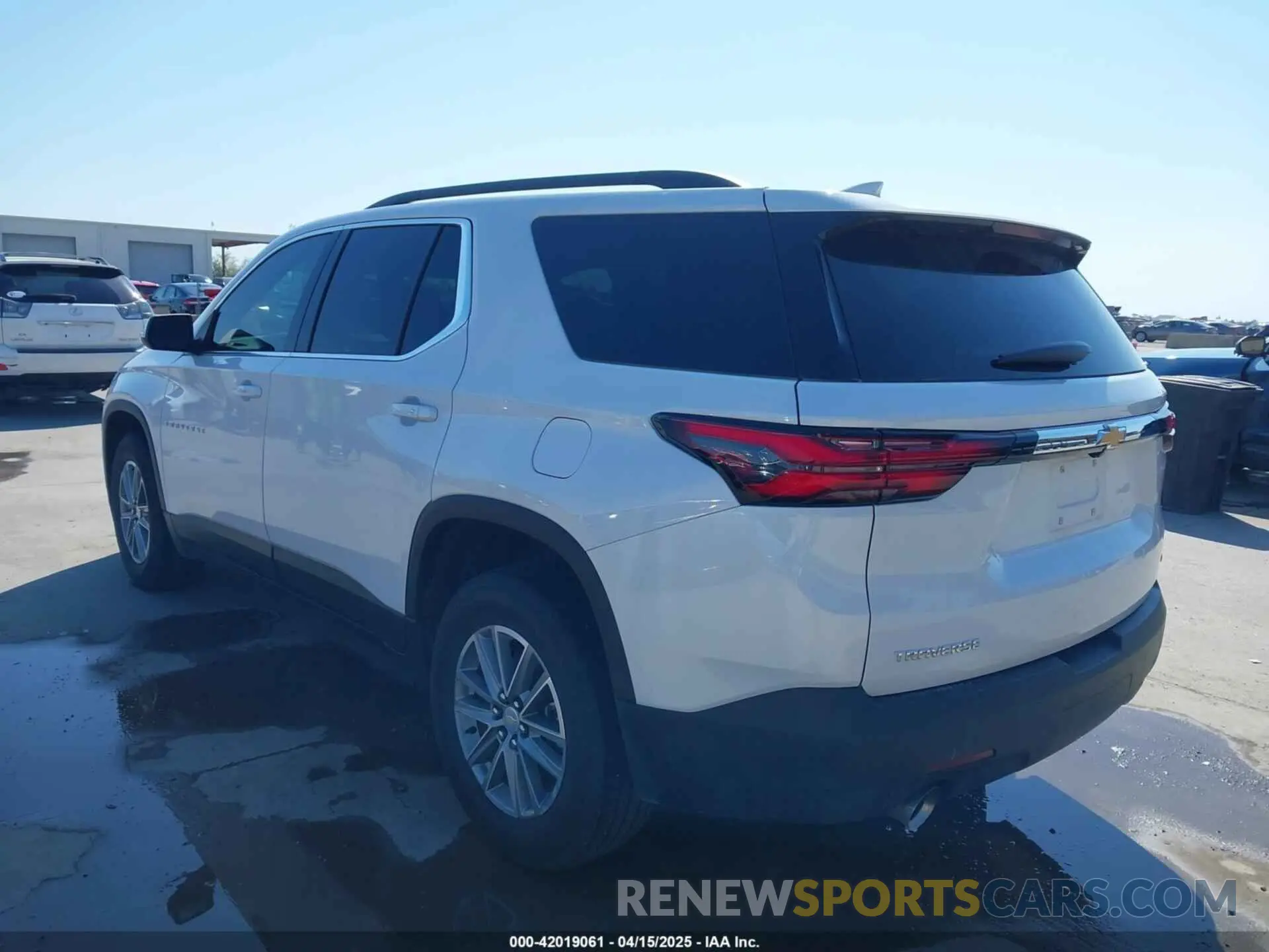 3 Photograph of a damaged car 1GNERGKW7PJ323950 CHEVROLET TRAVERSE 2023