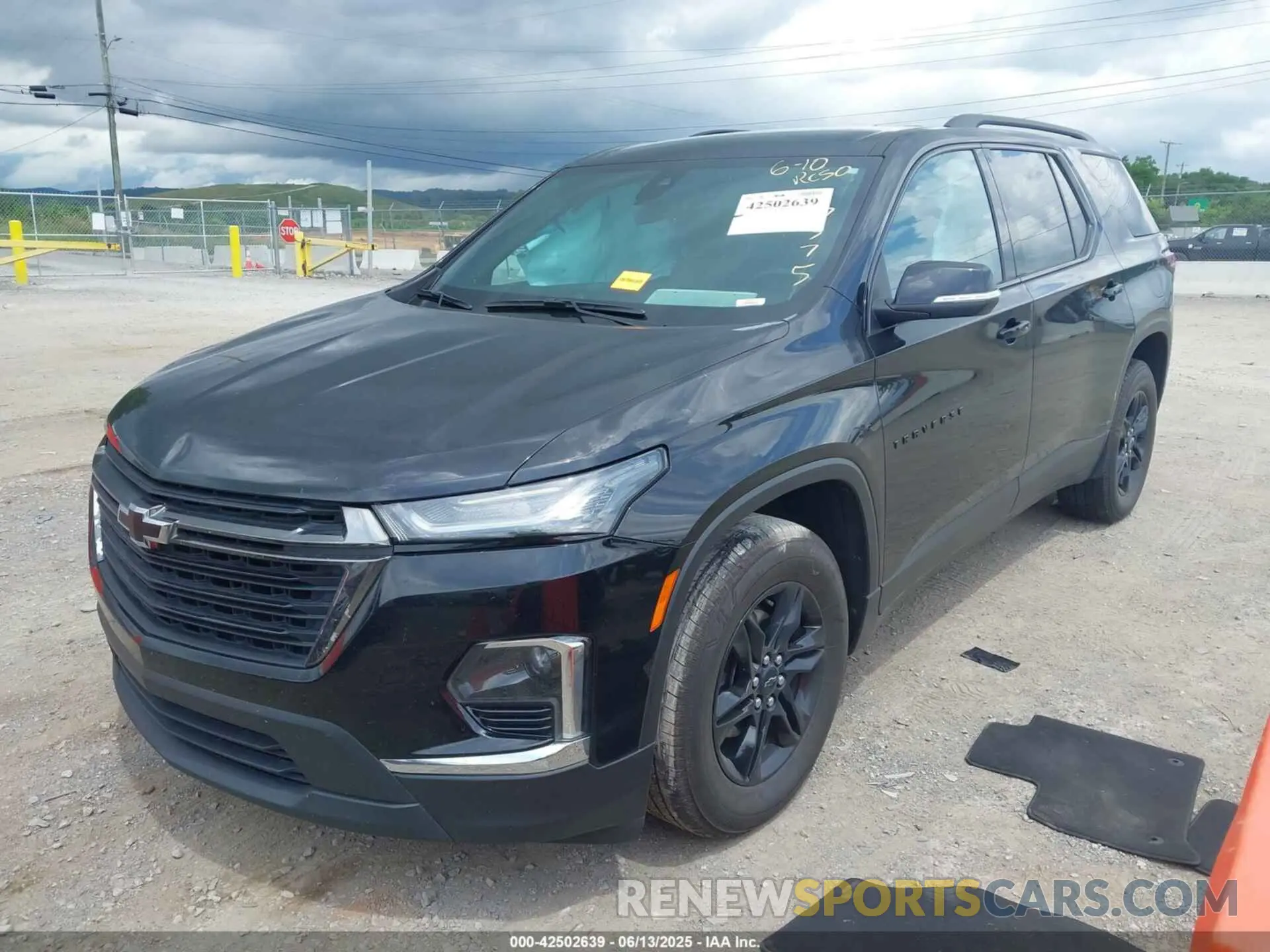 2 Photograph of a damaged car 1GNERGKW8PJ187375 CHEVROLET TRAVERSE 2023
