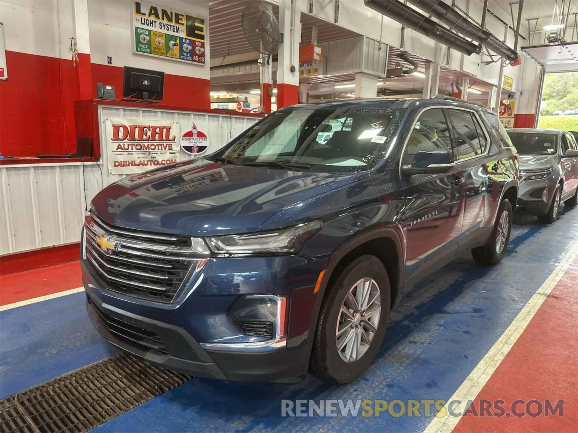 13 Photograph of a damaged car 1GNERGKW8PJ226367 CHEVROLET TRAVERSE 2023