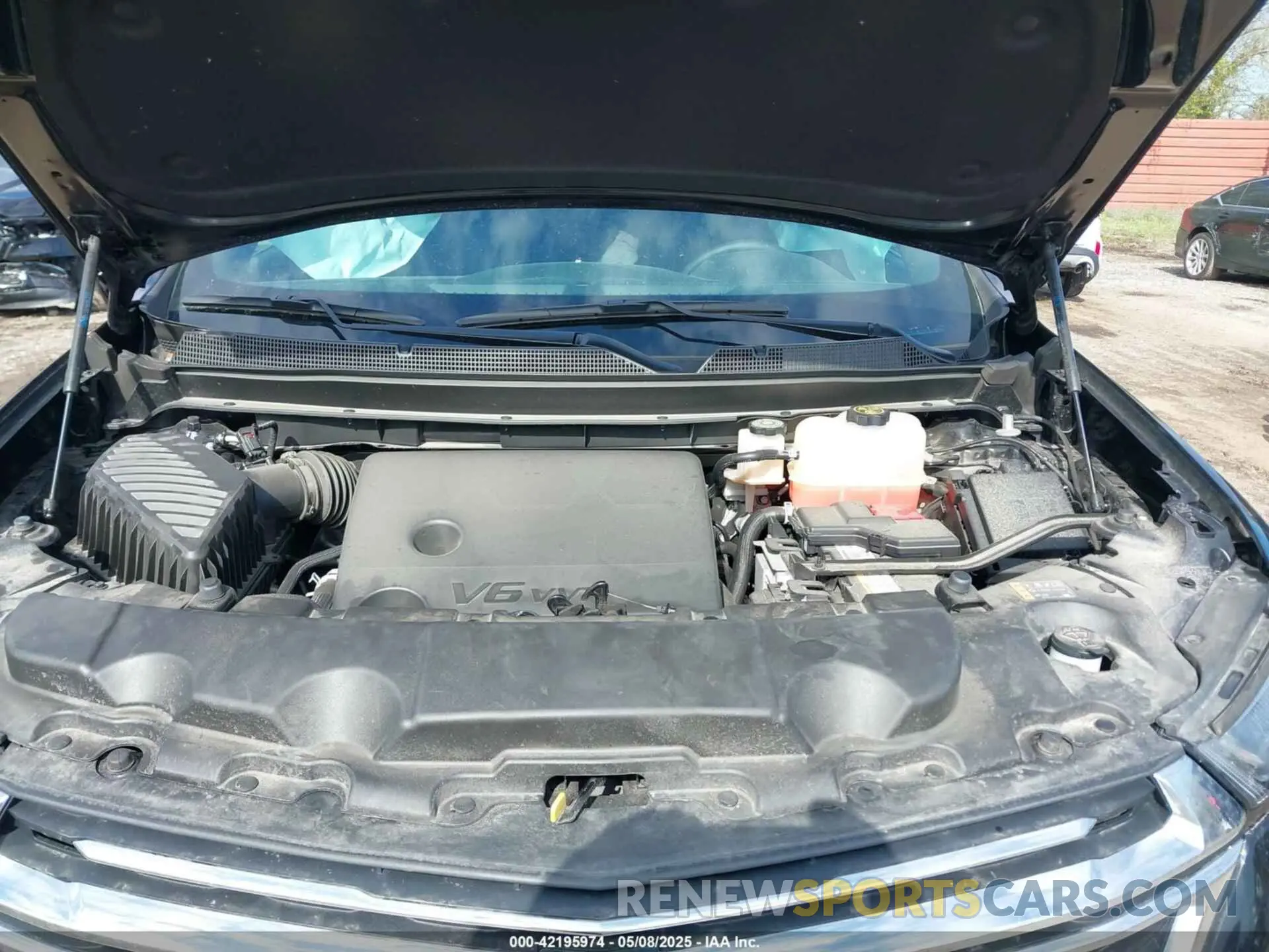 10 Photograph of a damaged car 1GNERGKW9PJ121255 CHEVROLET TRAVERSE 2023