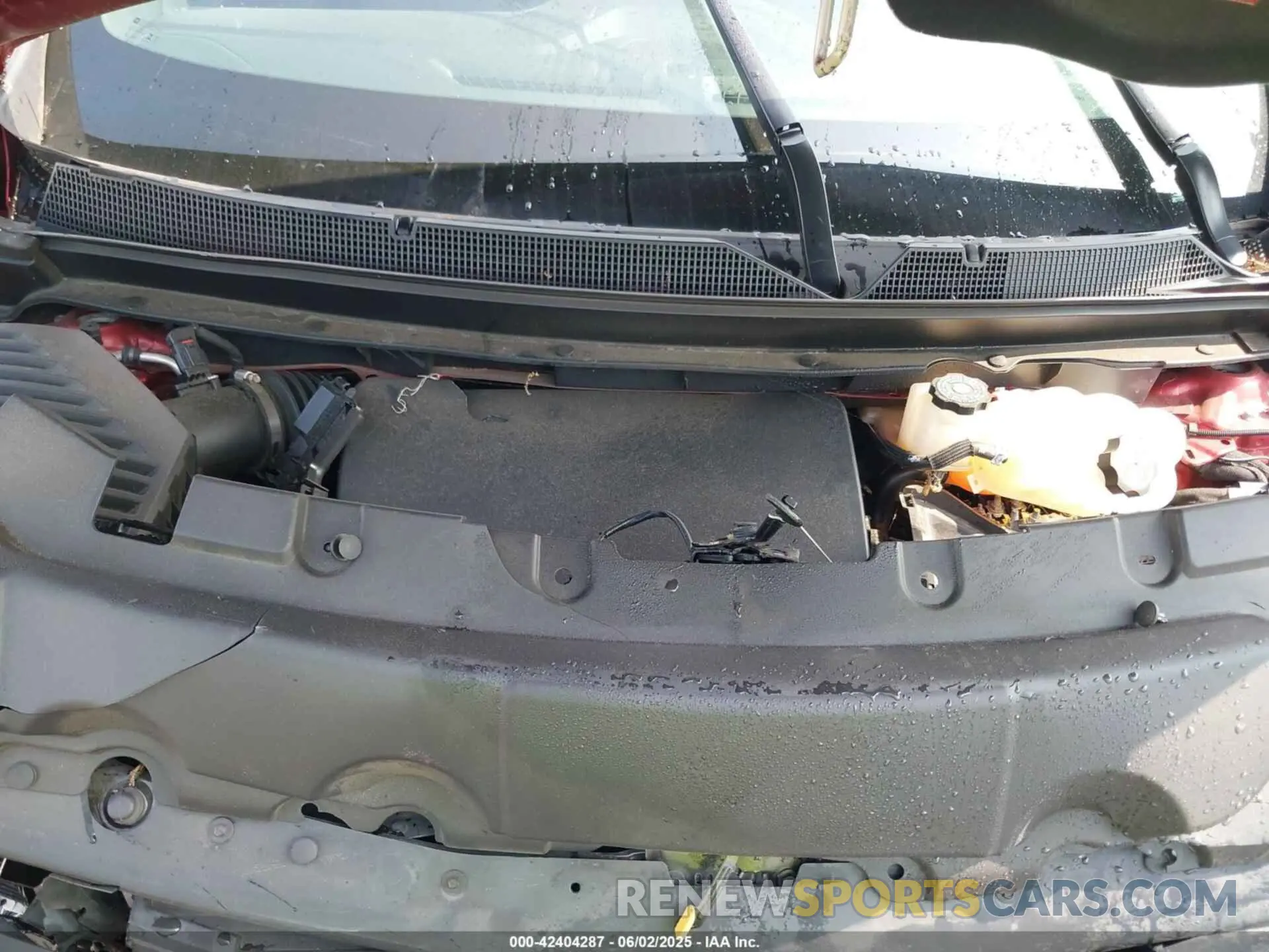 10 Photograph of a damaged car 1GNERGKWXPJ196658 CHEVROLET TRAVERSE 2023