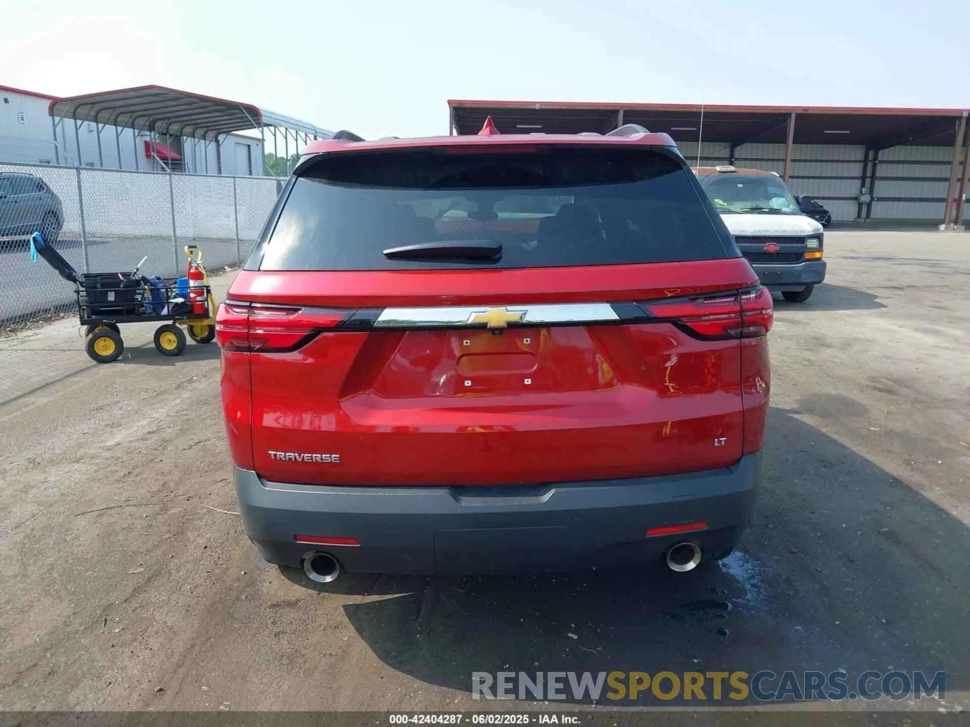 16 Photograph of a damaged car 1GNERGKWXPJ196658 CHEVROLET TRAVERSE 2023