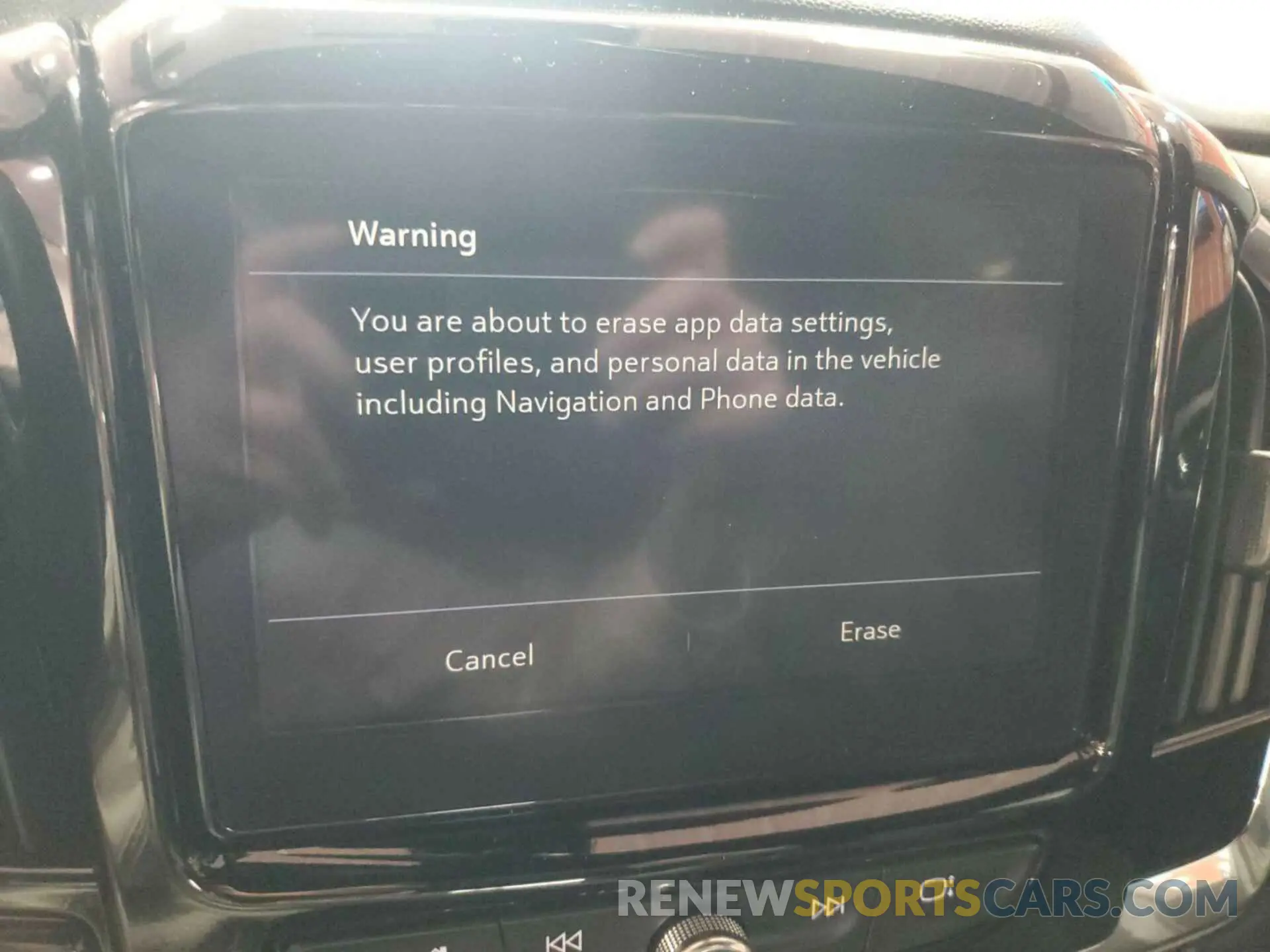 5 Photograph of a damaged car 1GNERGKWXPJ239055 CHEVROLET TRAVERSE 2023