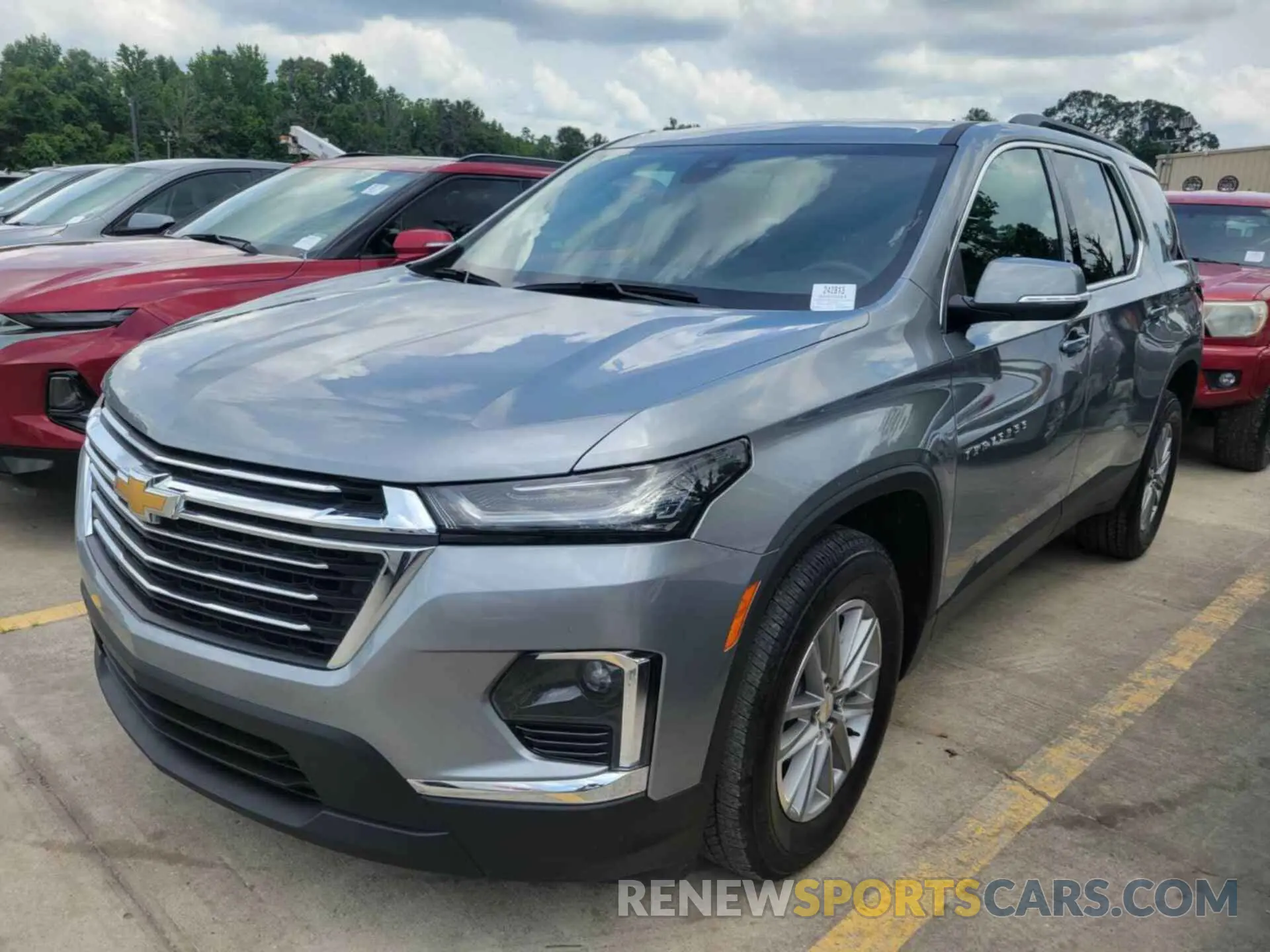 17 Photograph of a damaged car 1GNERGKWXPJ247091 CHEVROLET TRAVERSE 2023