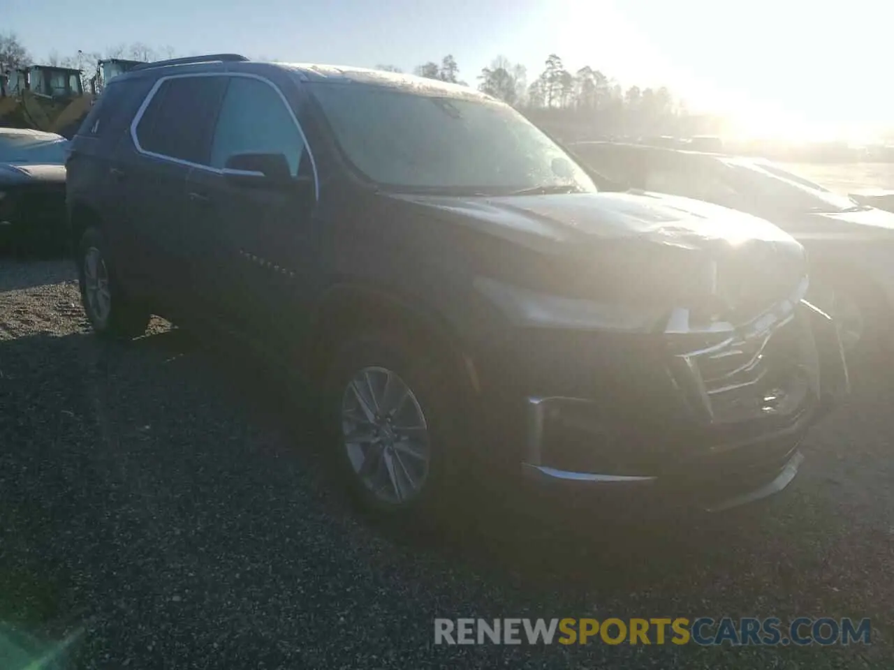 4 Photograph of a damaged car 1GNERGKWXPJ278454 CHEVROLET TRAVERSE 2023