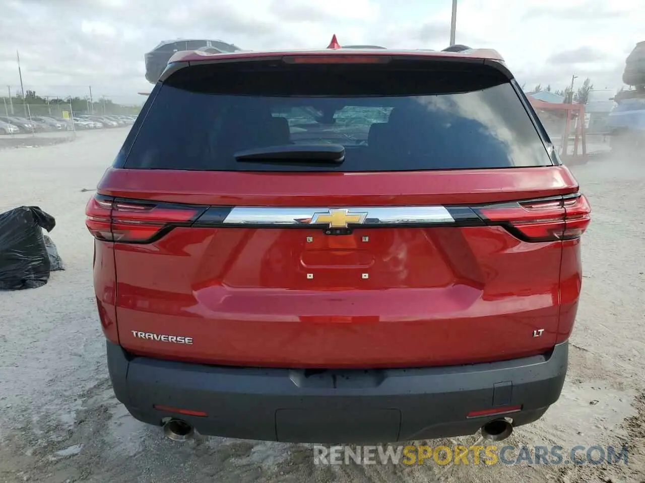 6 Photograph of a damaged car 1GNERHKW0PJ168132 CHEVROLET TRAVERSE 2023