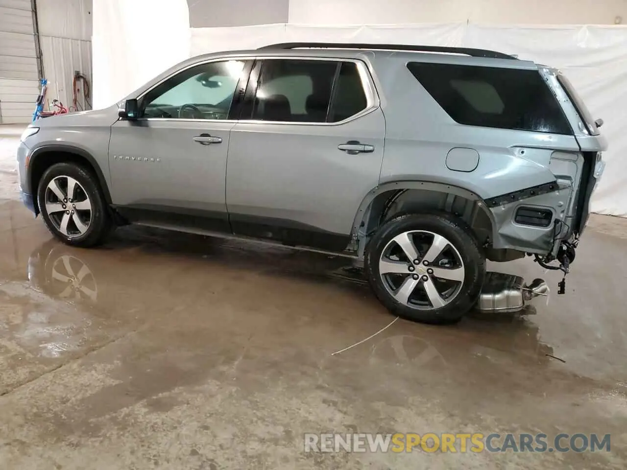 2 Photograph of a damaged car 1GNERHKW0PJ333063 CHEVROLET TRAVERSE 2023