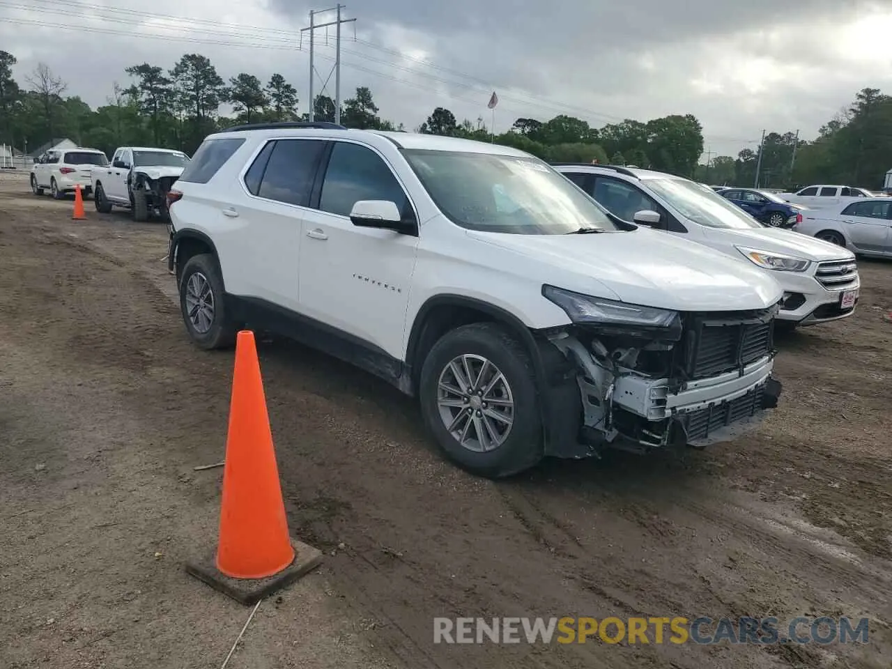 4 Photograph of a damaged car 1GNERHKW2PJ237483 CHEVROLET TRAVERSE 2023