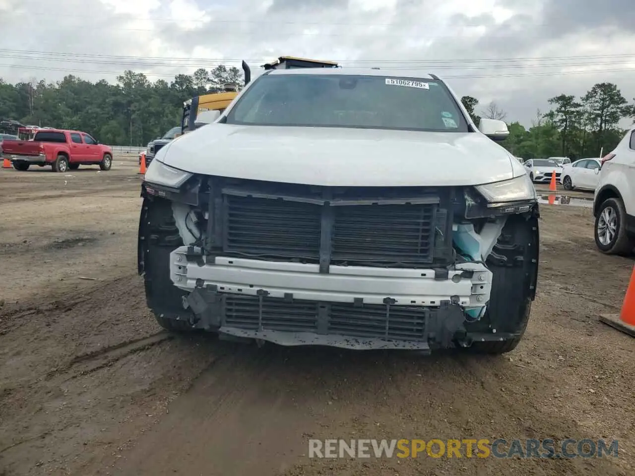 5 Photograph of a damaged car 1GNERHKW2PJ237483 CHEVROLET TRAVERSE 2023