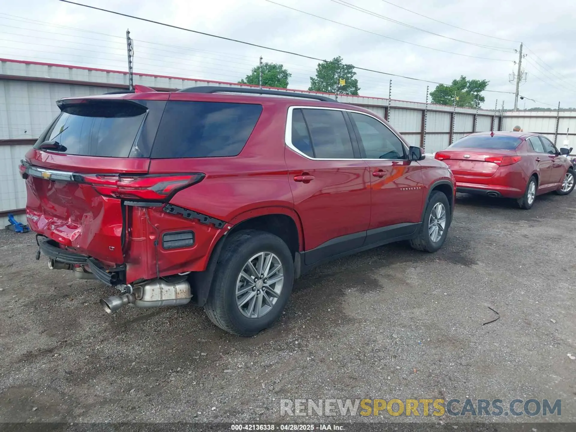 4 Photograph of a damaged car 1GNERHKW9PJ203184 CHEVROLET TRAVERSE 2023