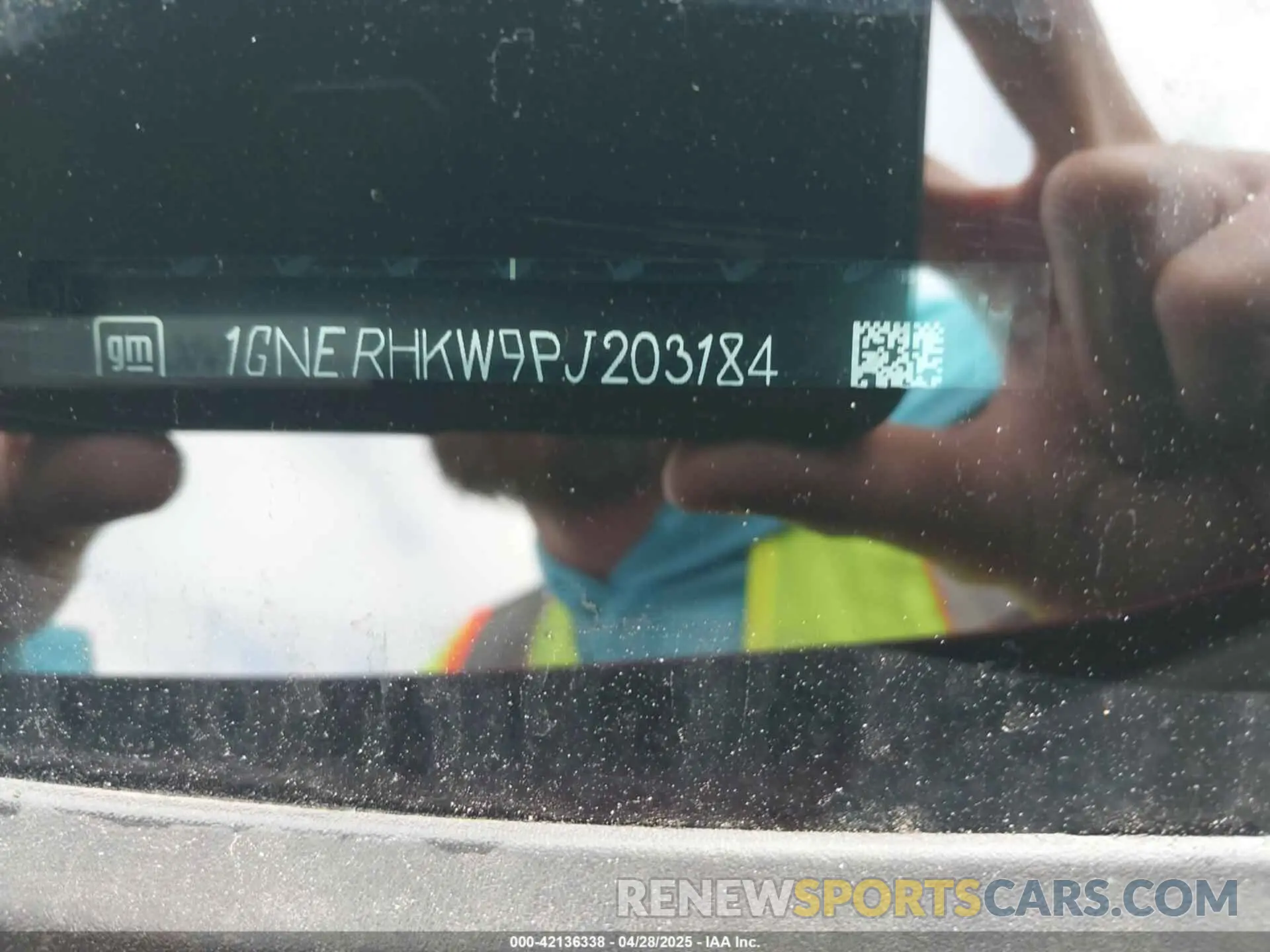9 Photograph of a damaged car 1GNERHKW9PJ203184 CHEVROLET TRAVERSE 2023