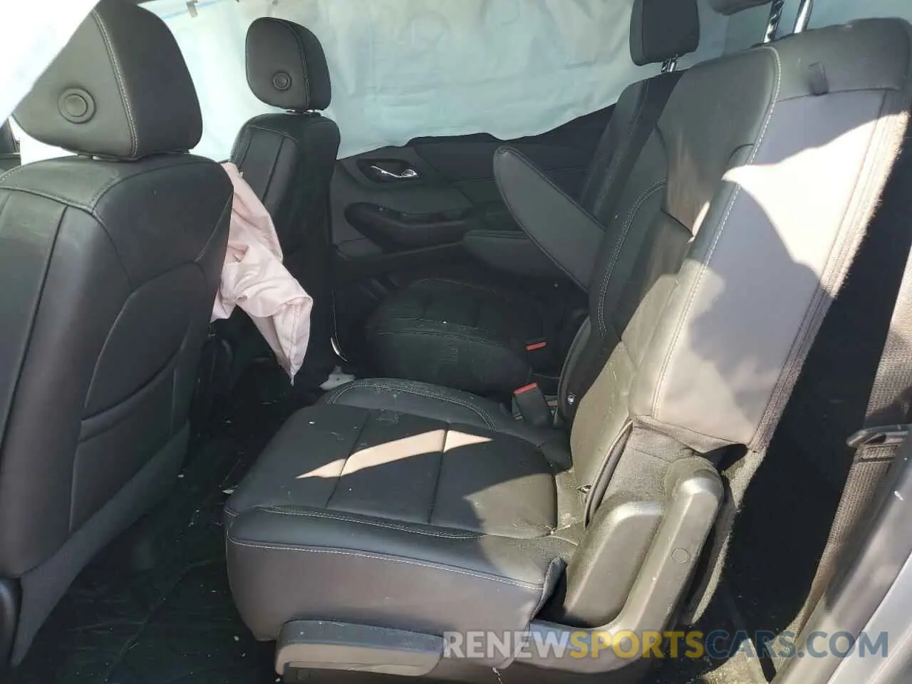 11 Photograph of a damaged car 1GNERHKW9PJ341386 CHEVROLET TRAVERSE 2023