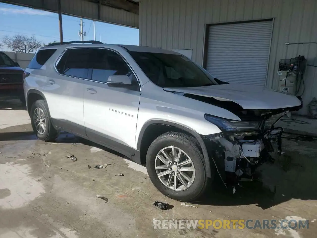 4 Photograph of a damaged car 1GNERHKWXPJ138314 CHEVROLET TRAVERSE 2023