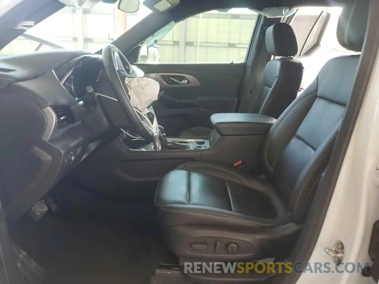 7 Photograph of a damaged car 1GNERHKWXPJ138314 CHEVROLET TRAVERSE 2023