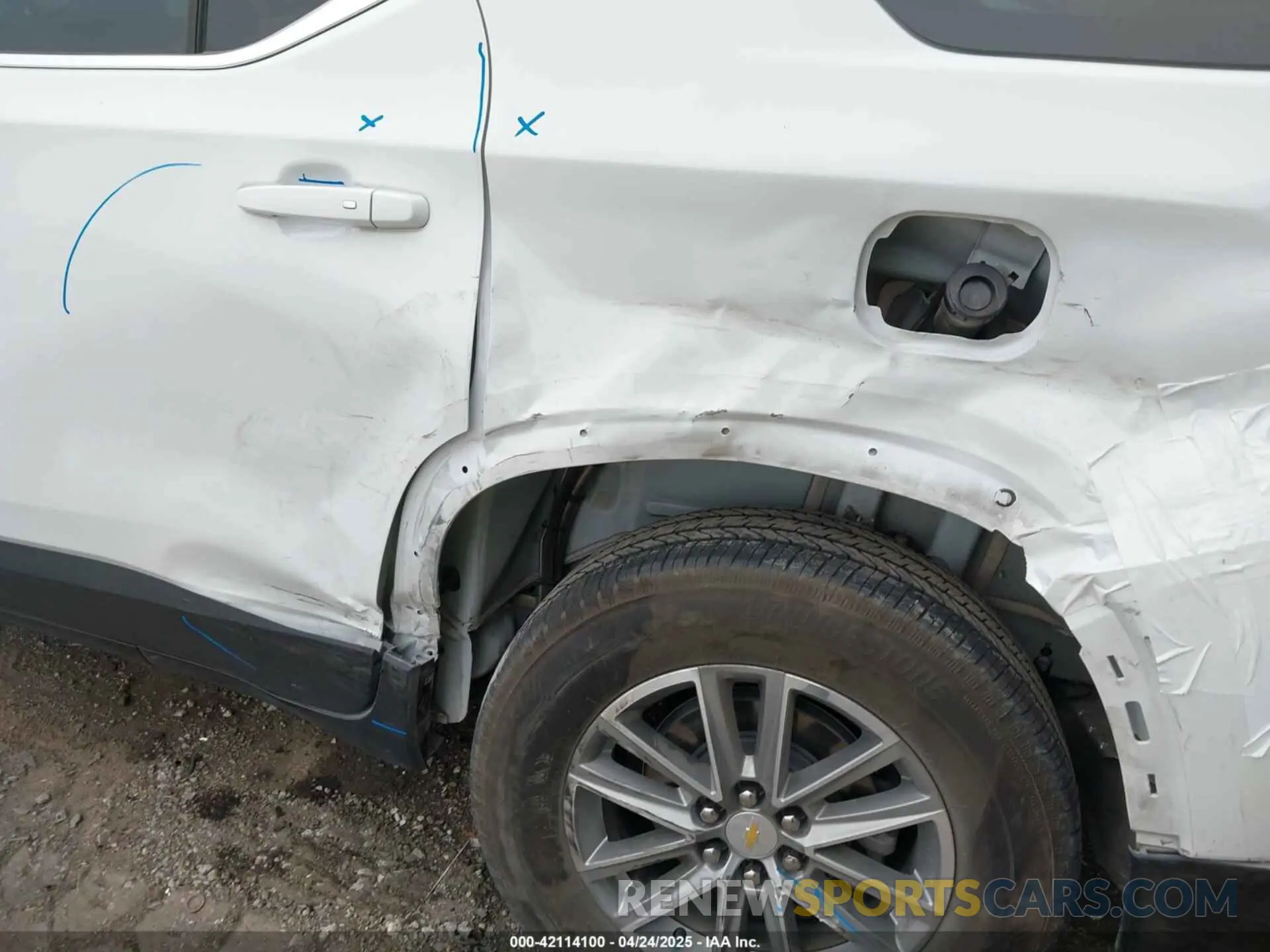 20 Photograph of a damaged car 1GNERHKWXPJ194379 CHEVROLET TRAVERSE 2023