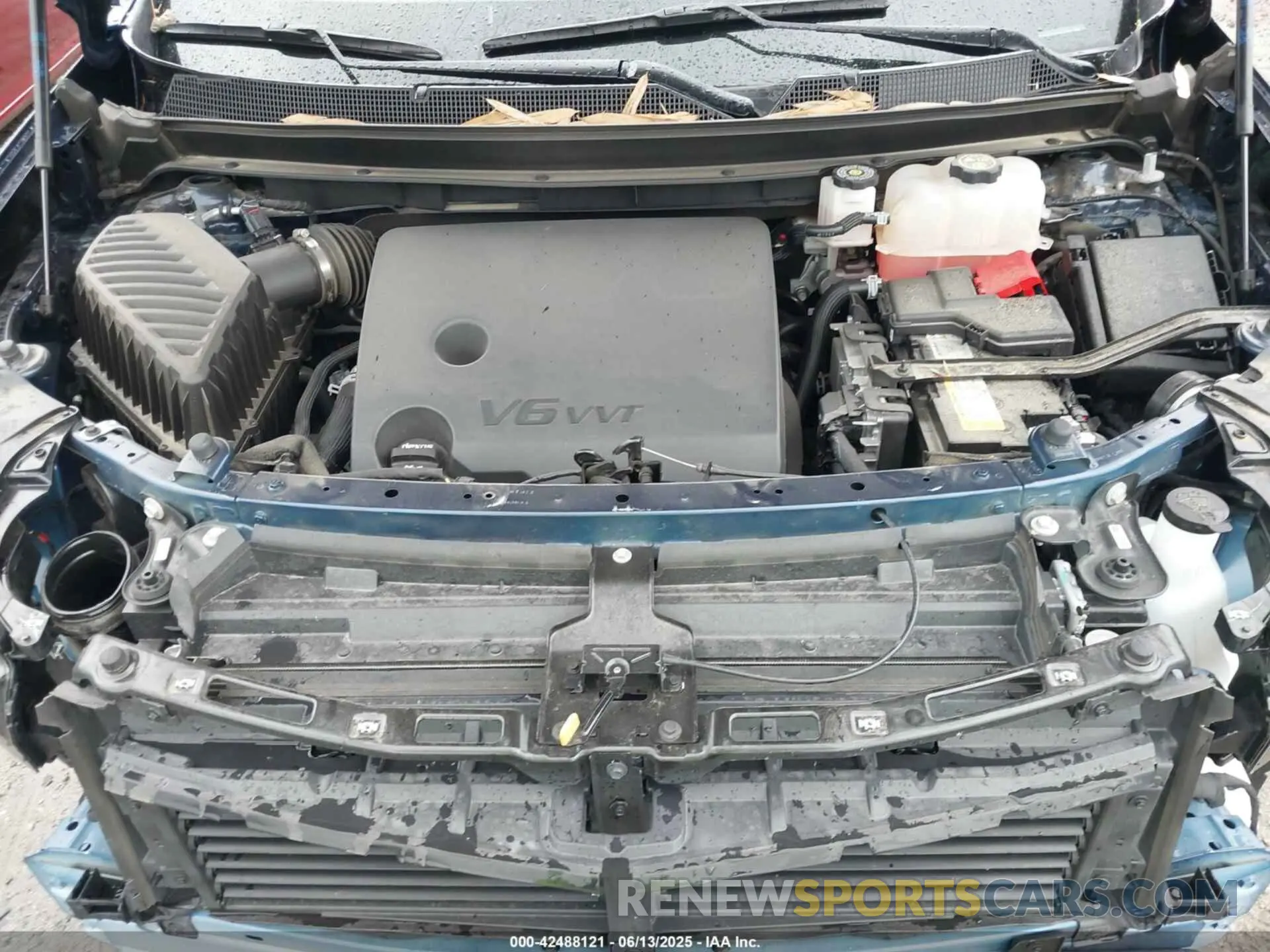 10 Photograph of a damaged car 1GNERHKWXPJ215327 CHEVROLET TRAVERSE 2023