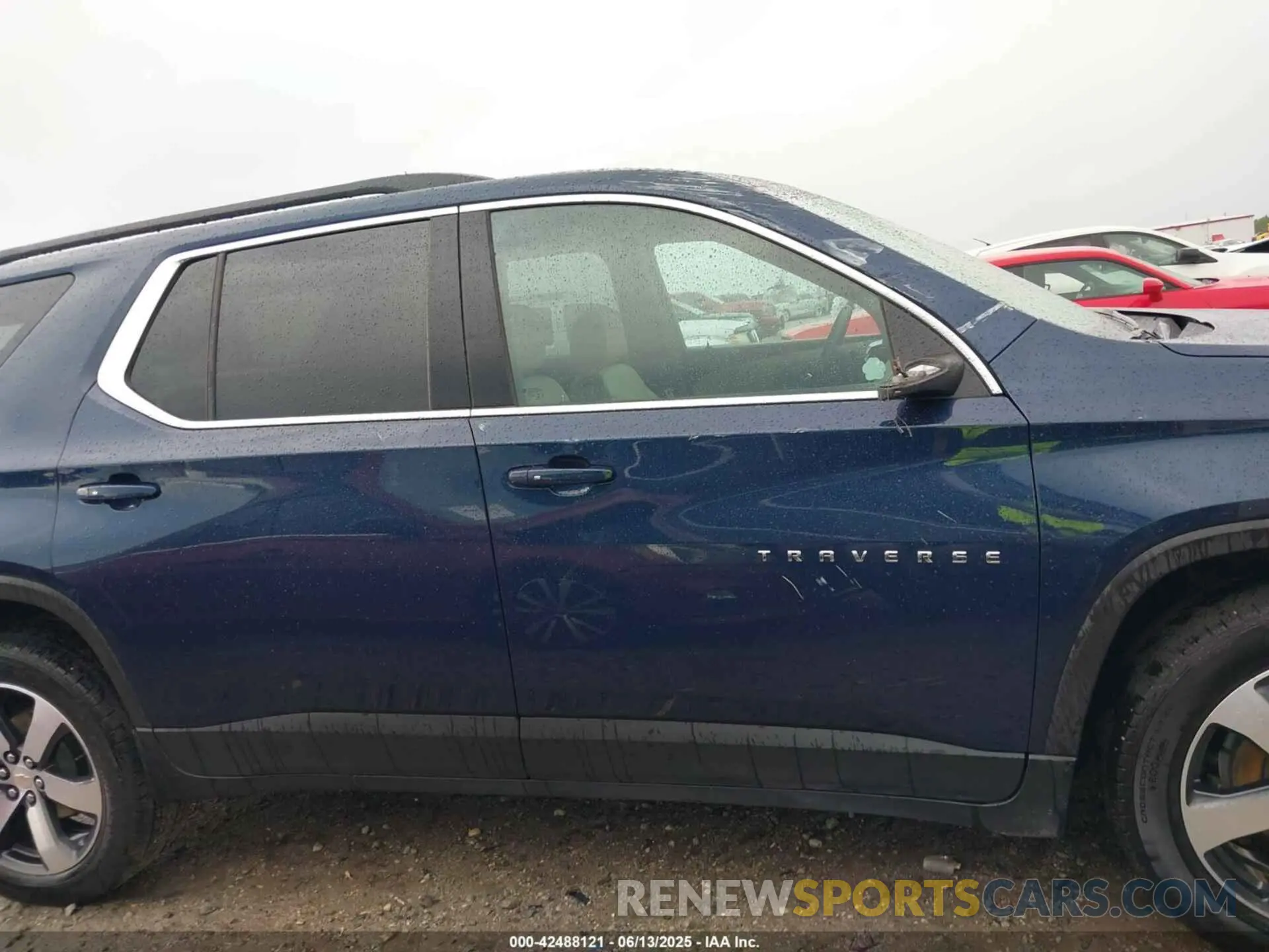 14 Photograph of a damaged car 1GNERHKWXPJ215327 CHEVROLET TRAVERSE 2023